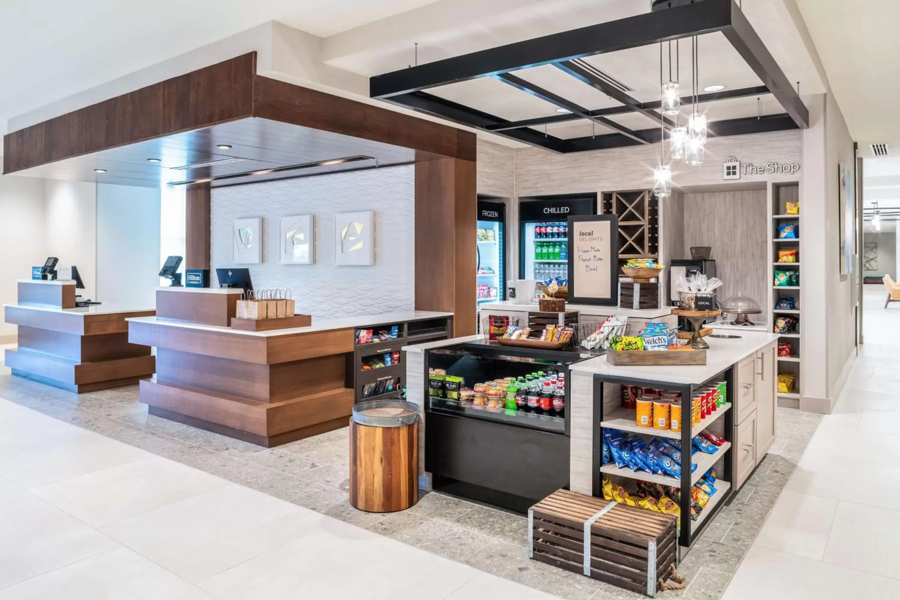 On-site shops in Hilton Garden Inn Brunswick