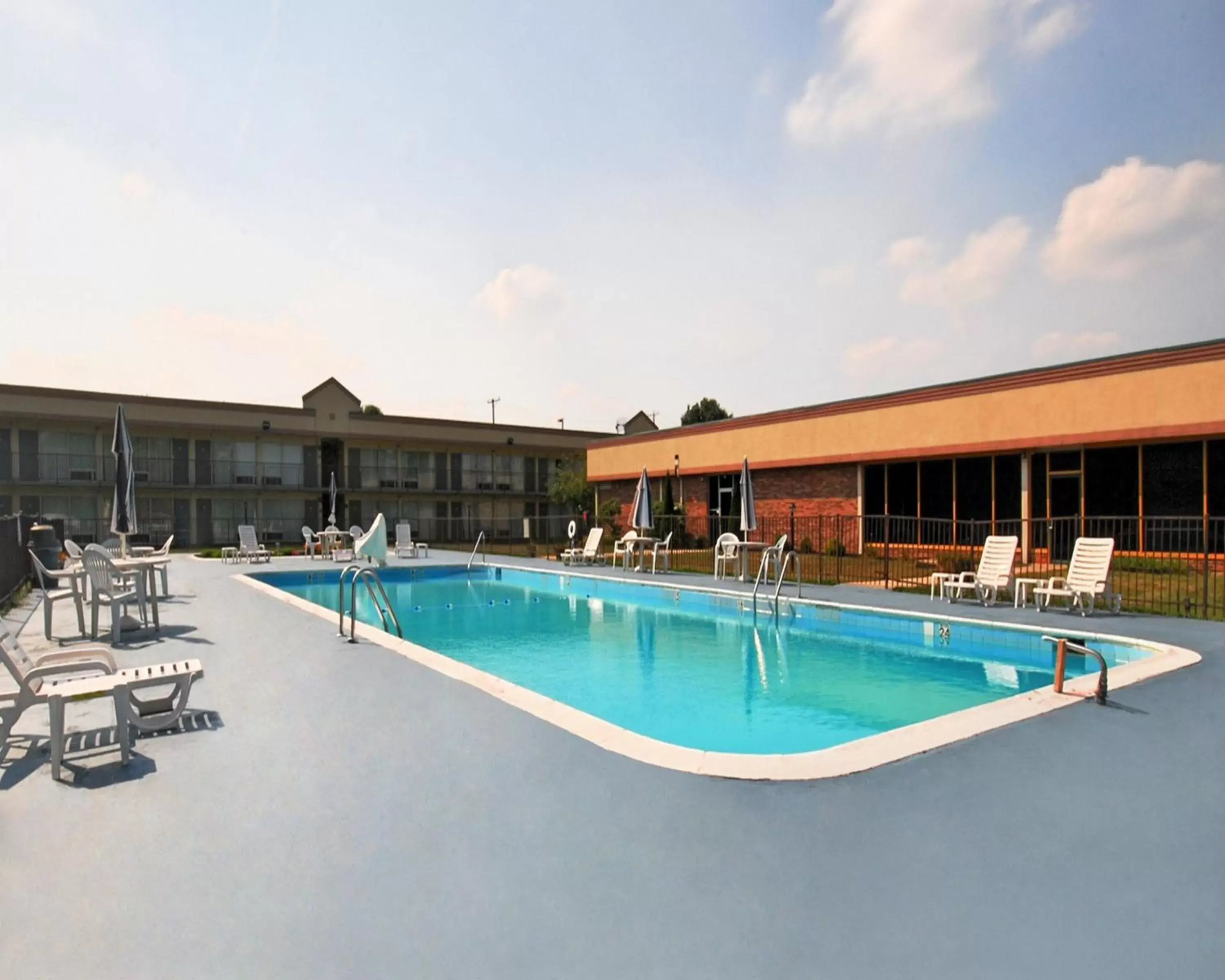 Swimming Pool in Quality Inn & Suites York