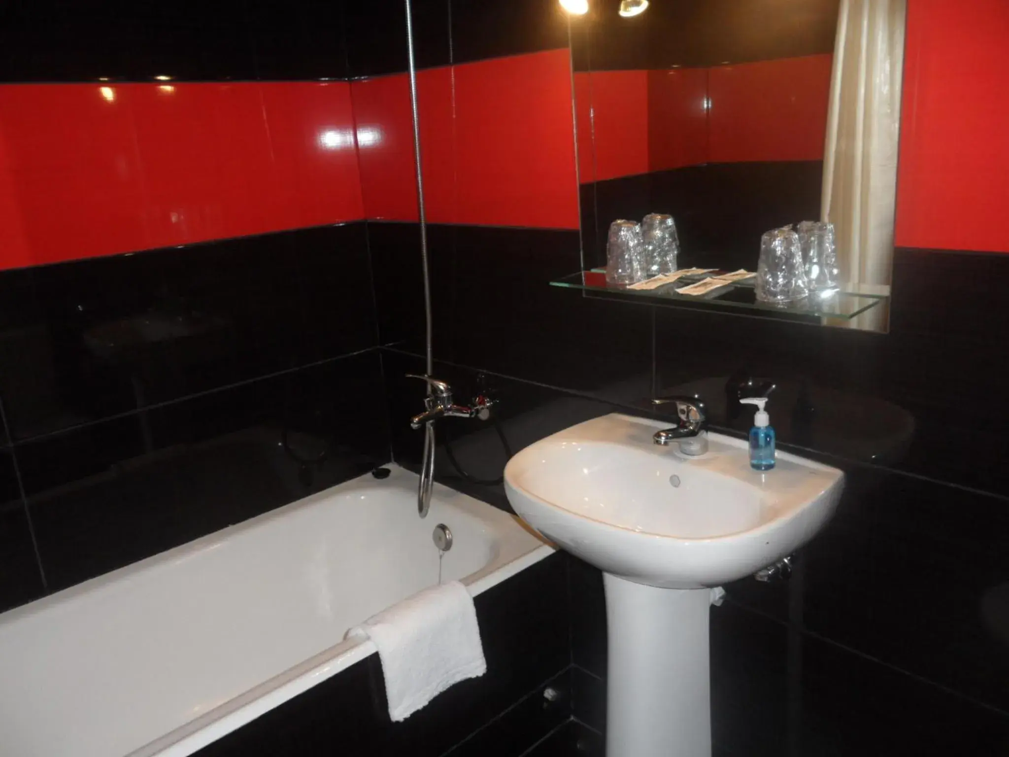 Toilet, Bathroom in Hotel Paulista