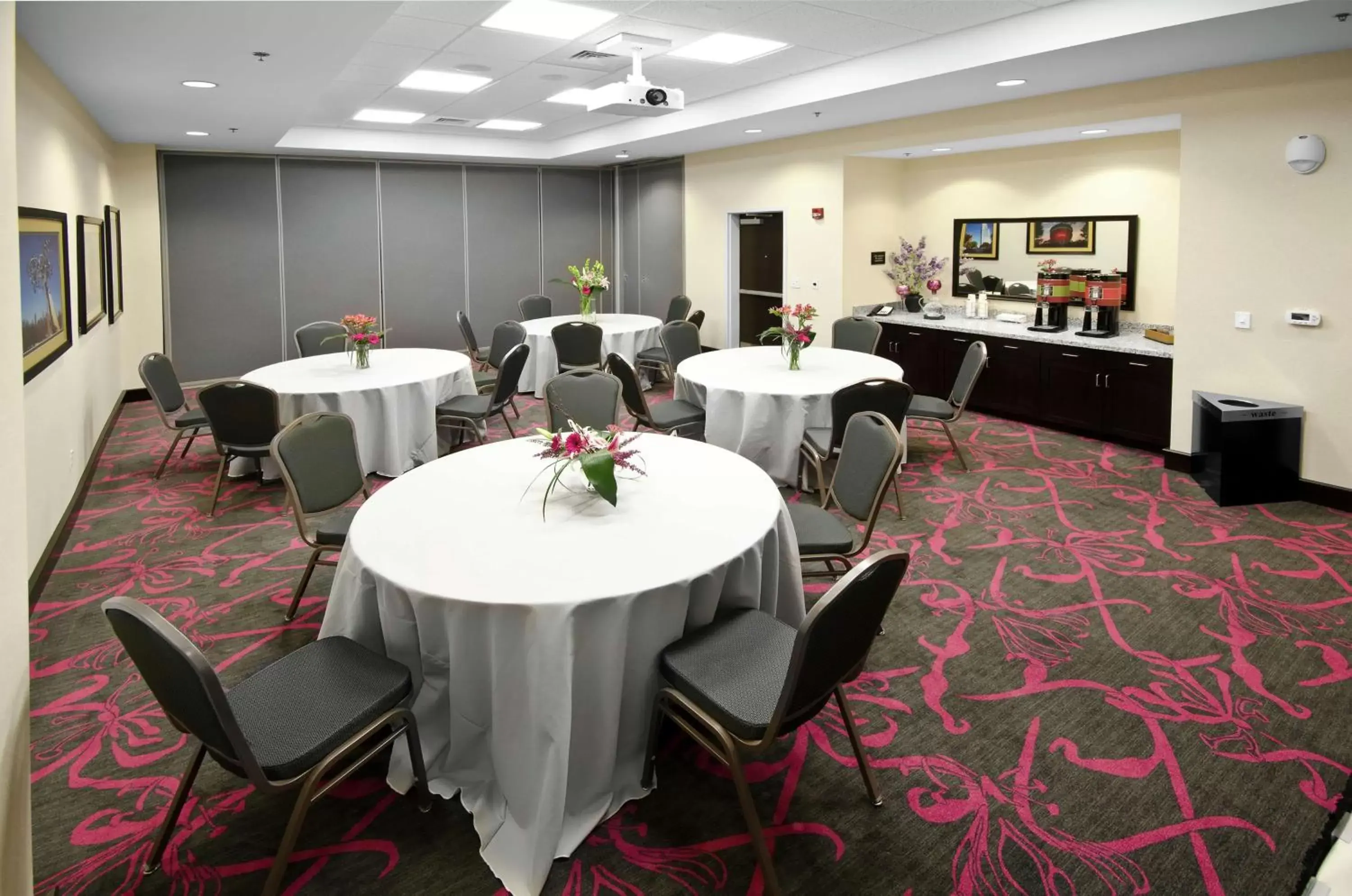 Meeting/conference room in Hampton Inn & Suites - Raleigh Downtown