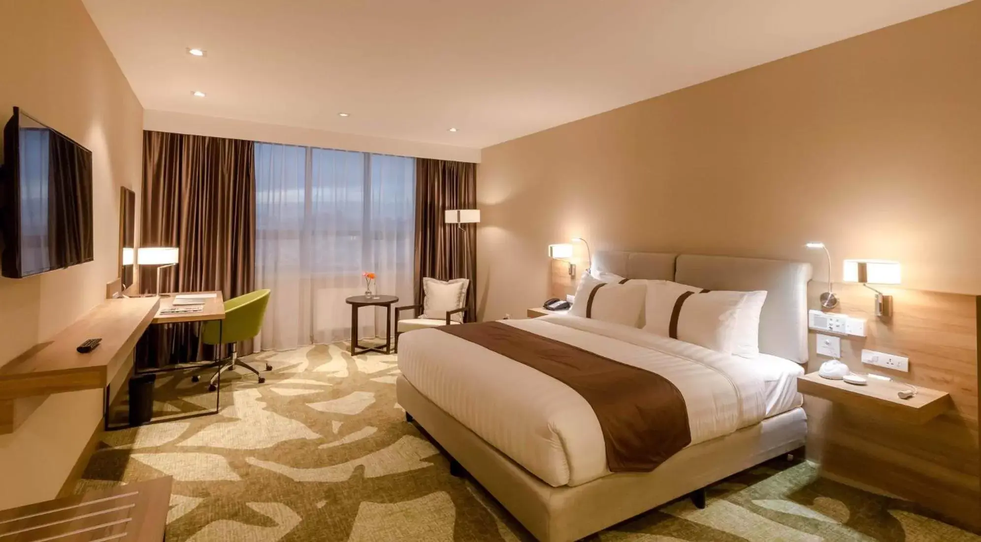 Photo of the whole room, Bed in Holiday Inn Ulaanbaatar by IHG Photo of the whole room, Bed in Holiday Inn Ulaanbaatar by IHG