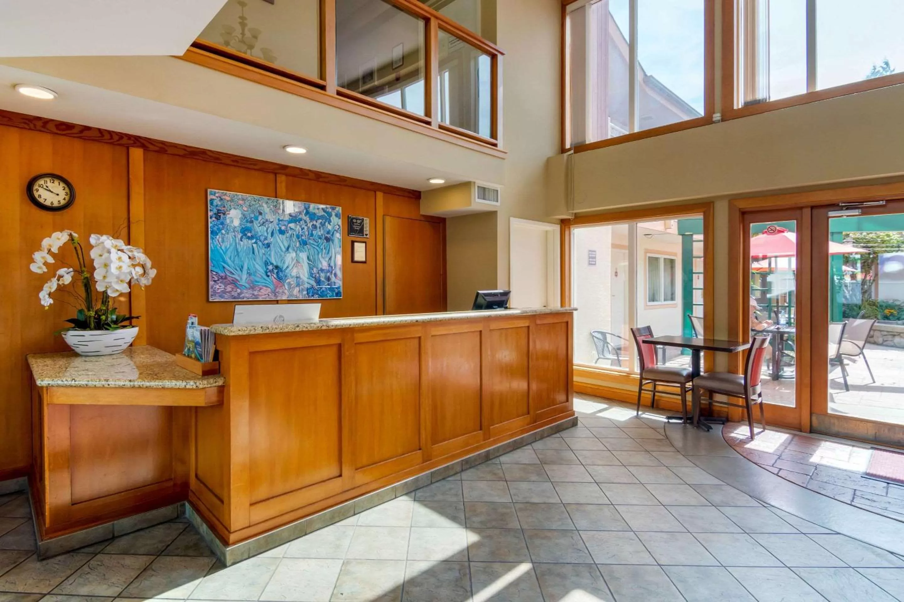 Lobby or reception in Econo Lodge Inn & Suites