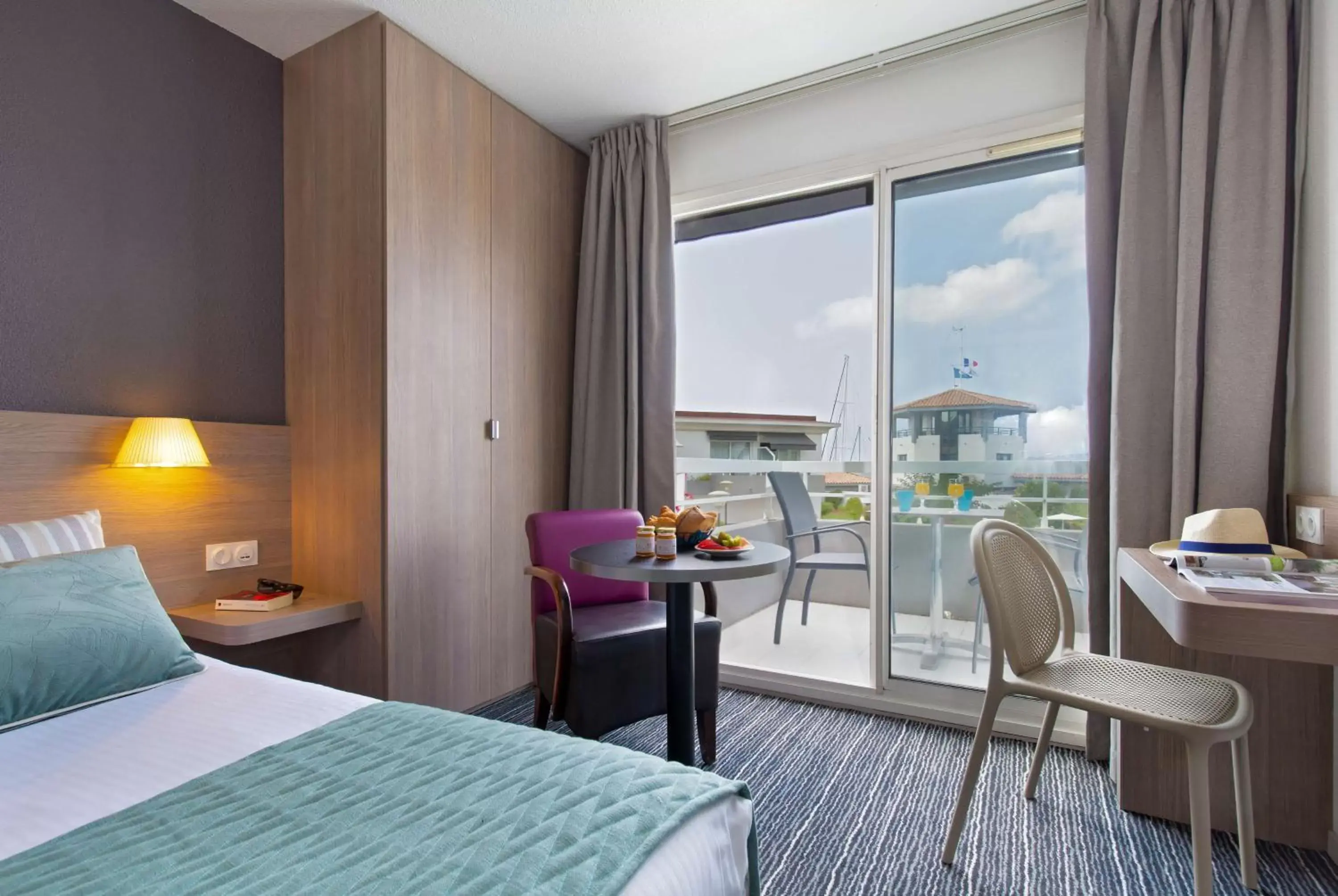 Other, Bed in Best Western Plus La Marina Other, Bed in Best Western Plus La Marina