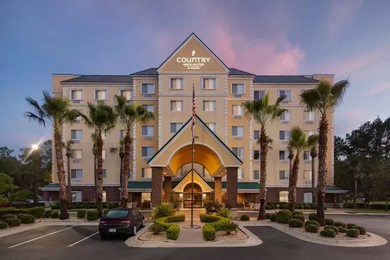 Property Building in Country Inn & Suites by Radisson, Gainesville, FL