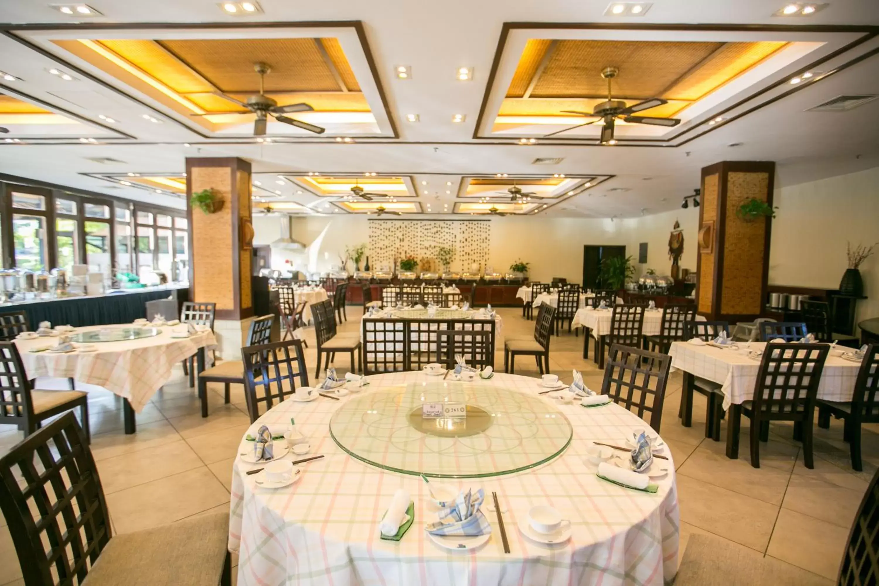Restaurant/Places to Eat in Sanya Yalong Bay Villas & Spa