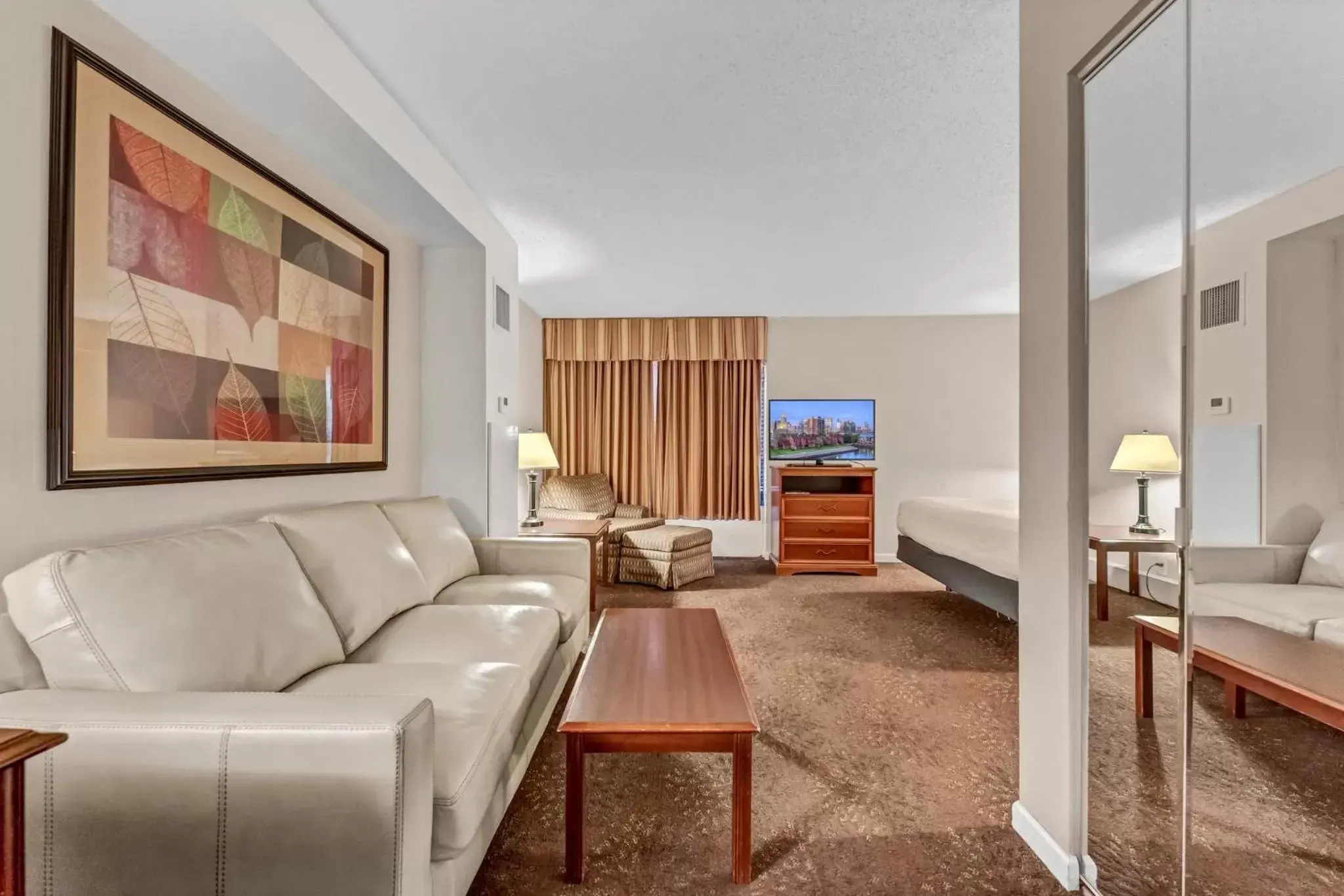 Seating Area in Buffalo Airport Hotel