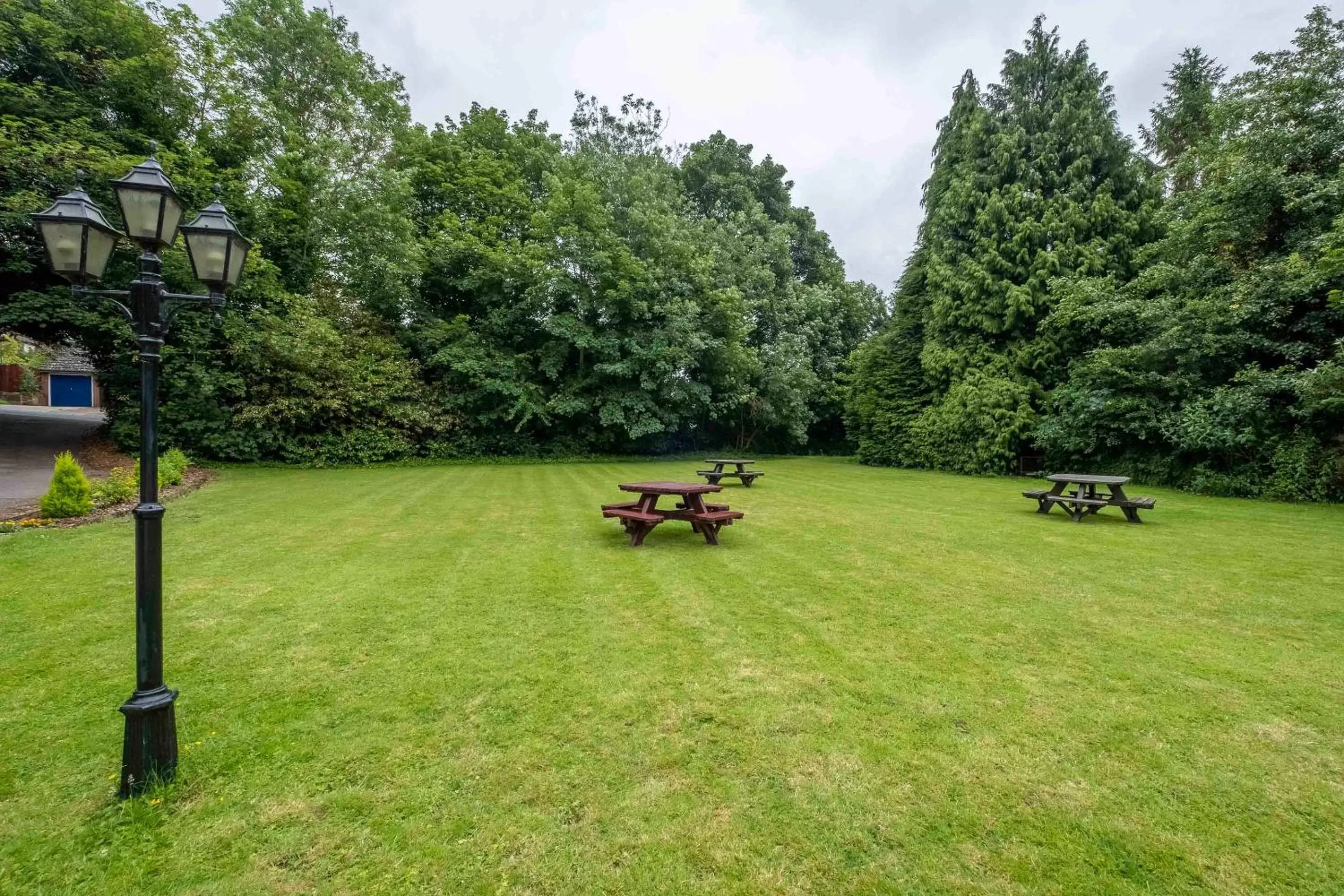 Garden in Muthu Belstead Brook Hotel