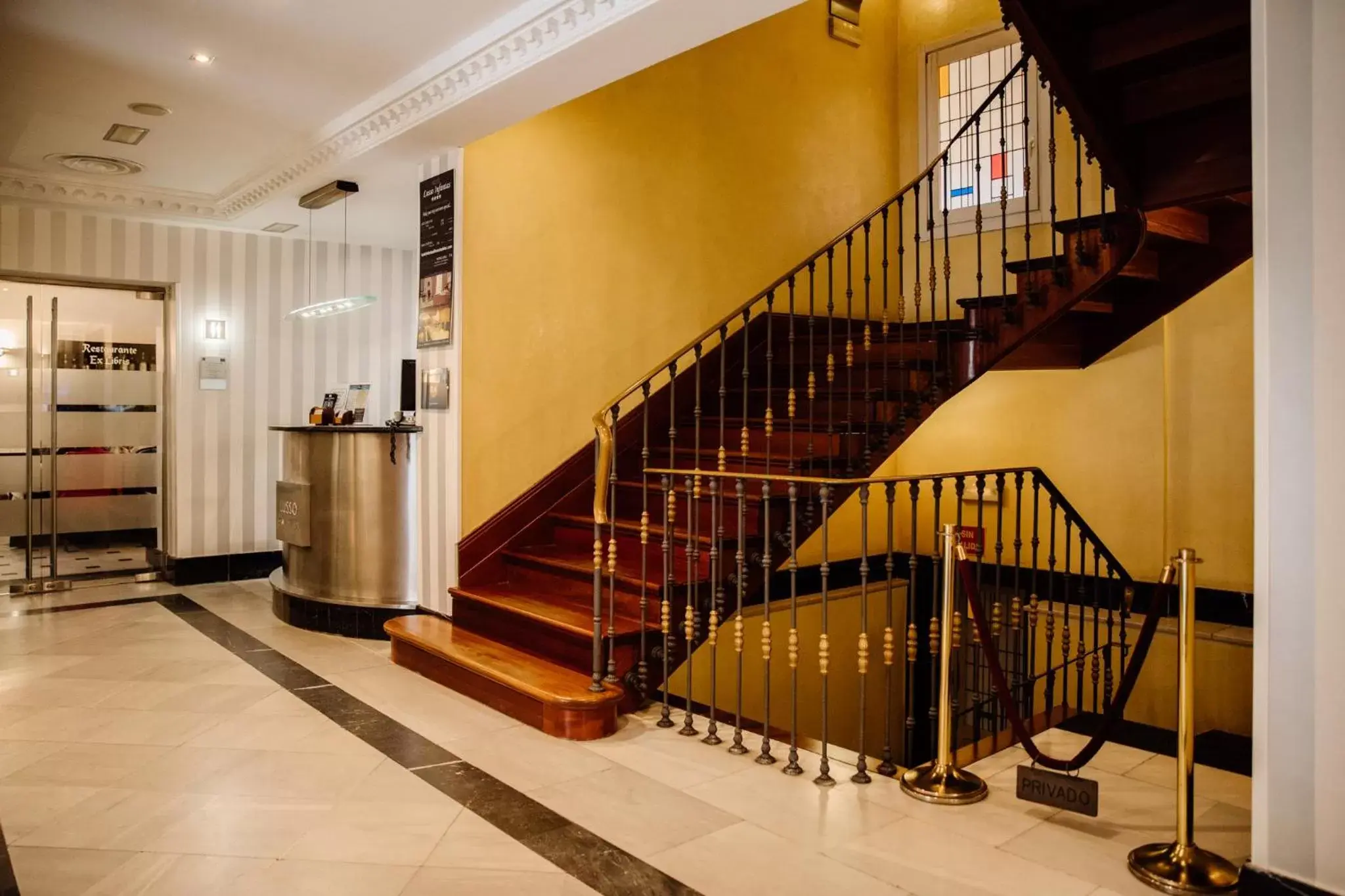 Lobby or reception, Lobby/Reception in Hotel Infantas by MIJ