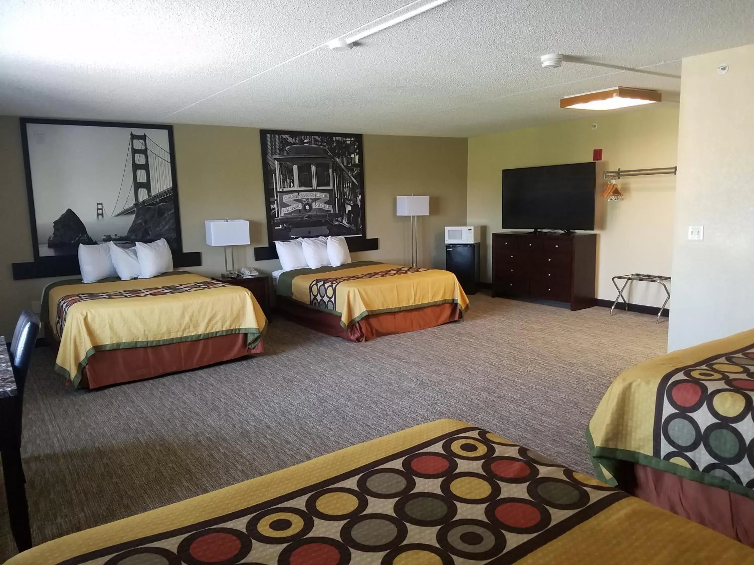 Bed in Super 8 by Wyndham Wichita North