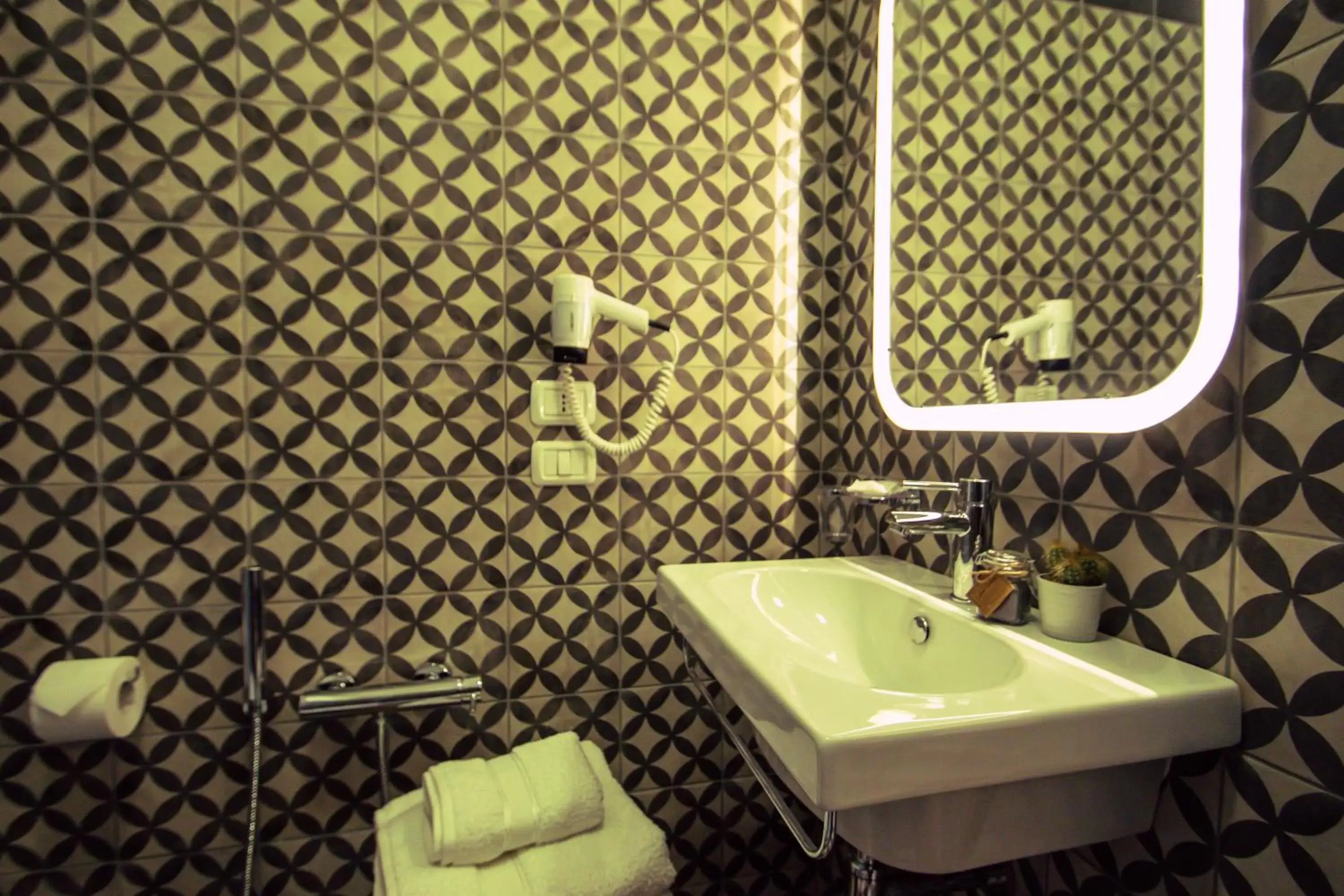 Bathroom in Arsenale Suites