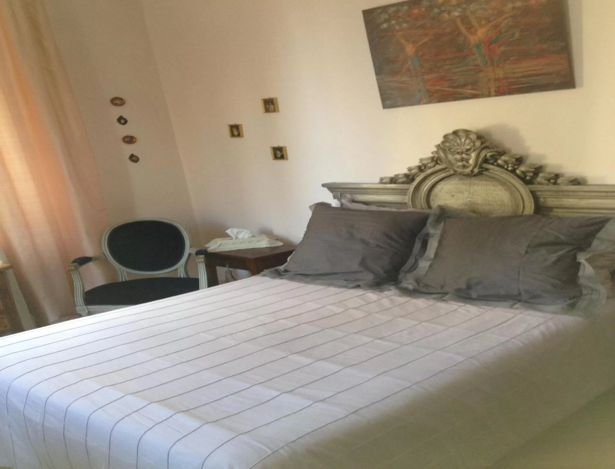 Bedroom, Bed in Peonia at Home - Maison d'hôtes d'exception