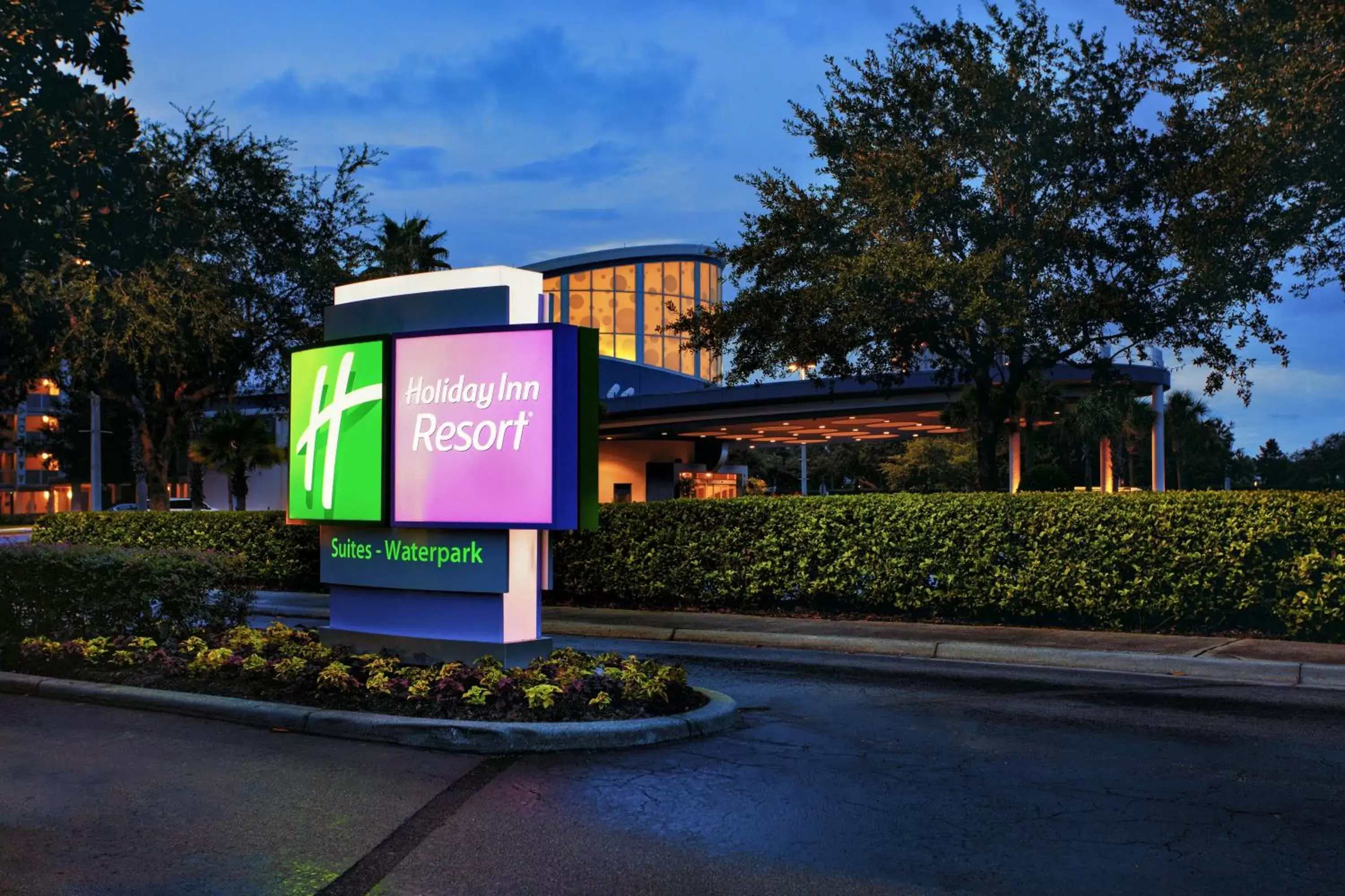 Property Building in Holiday Inn Resort Orlando Suites - Waterpark, an IHG Hotel