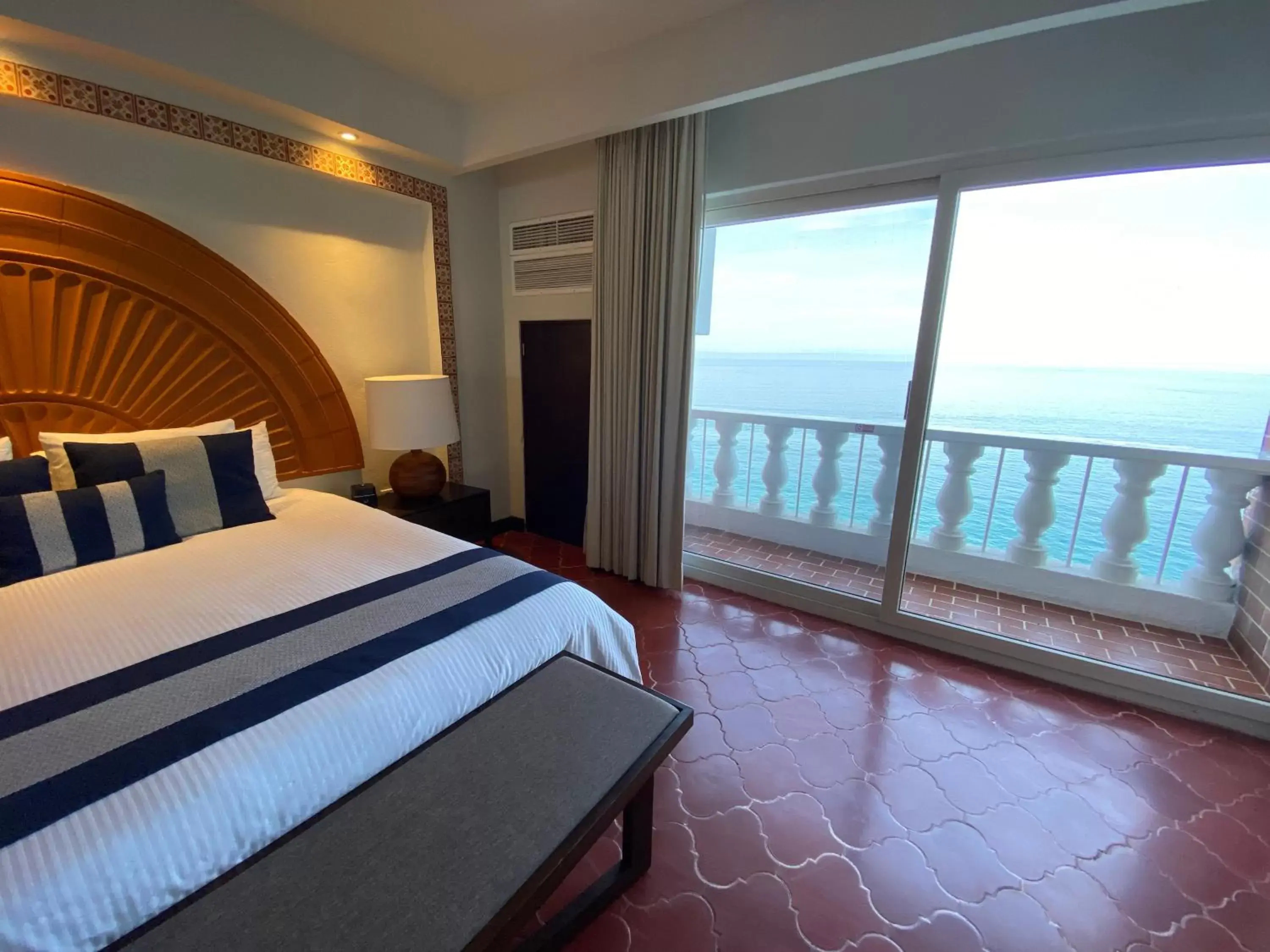 Photo of the whole room, Bed in Costa Sur Resort & Spa
