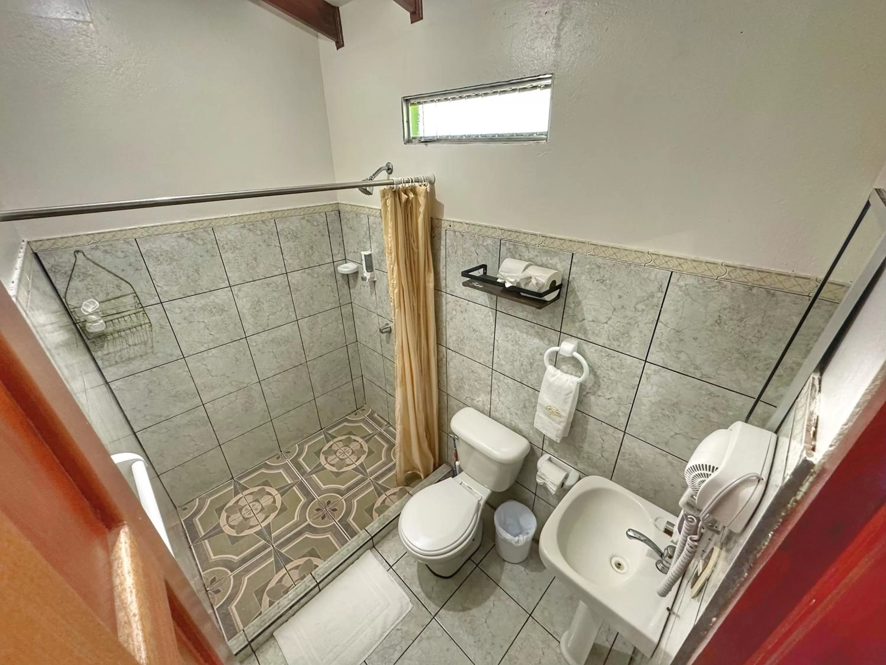 Loma Real Hot Springs Bed & Breakfast