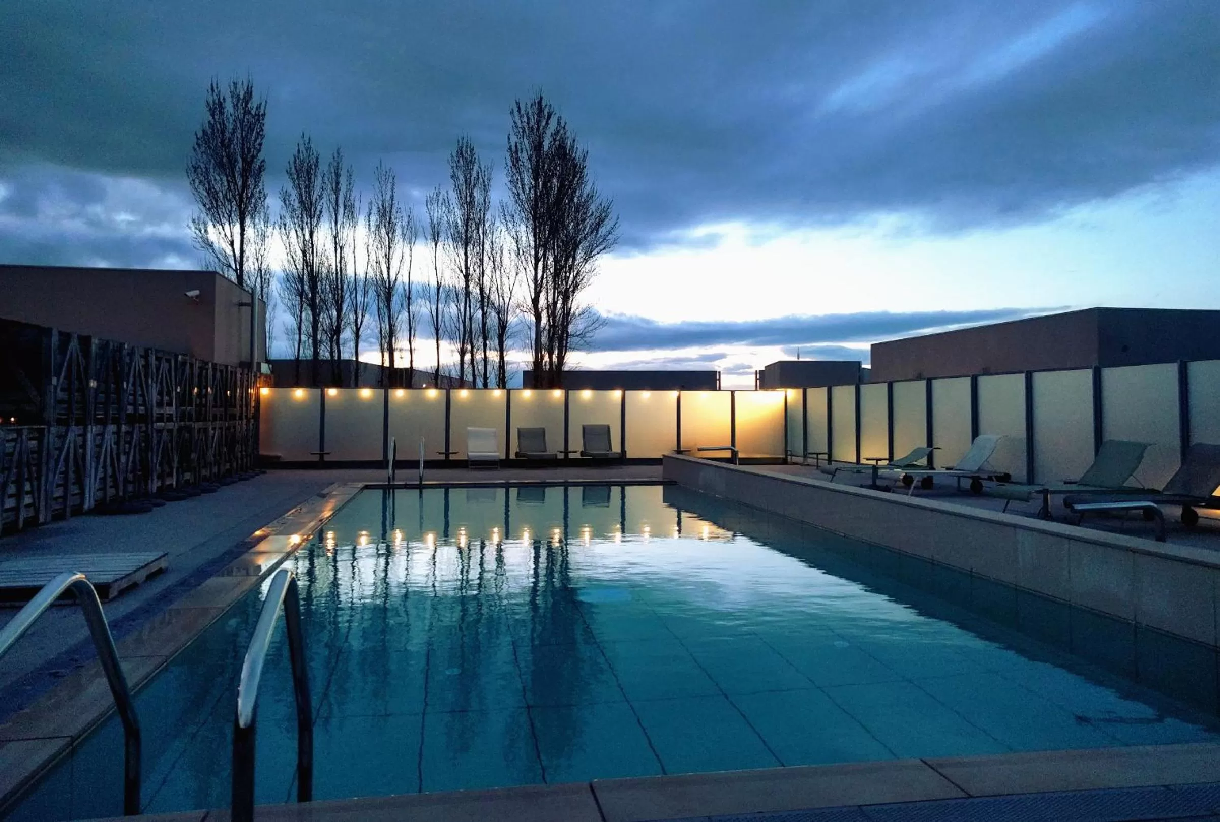 Swimming pool in Hotel Aire de Bardenas