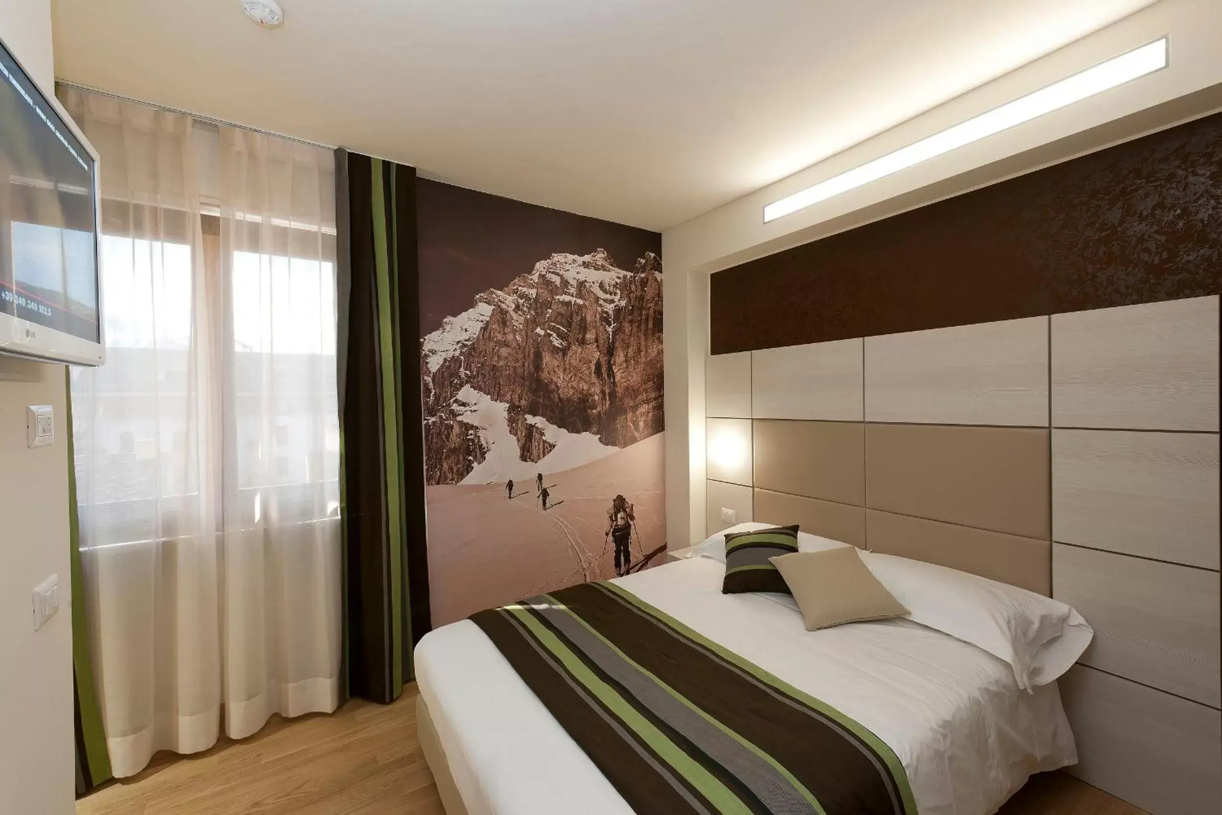 Photo of the whole room, Bed in HB Aosta Hotel & Balcony SPA