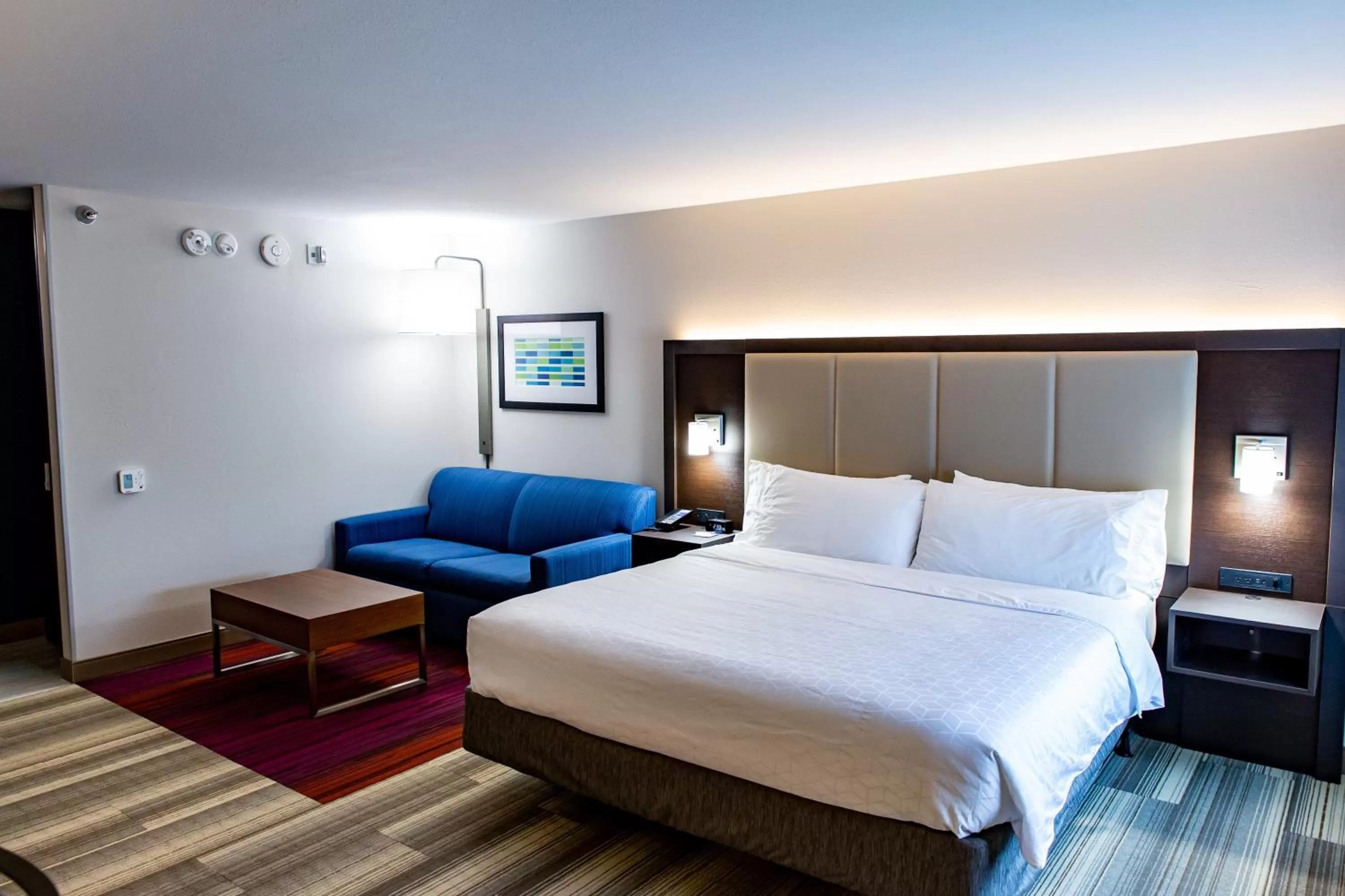 Photo of the whole room, Bed in Holiday Inn Express - Columbus - Dublin by IHG