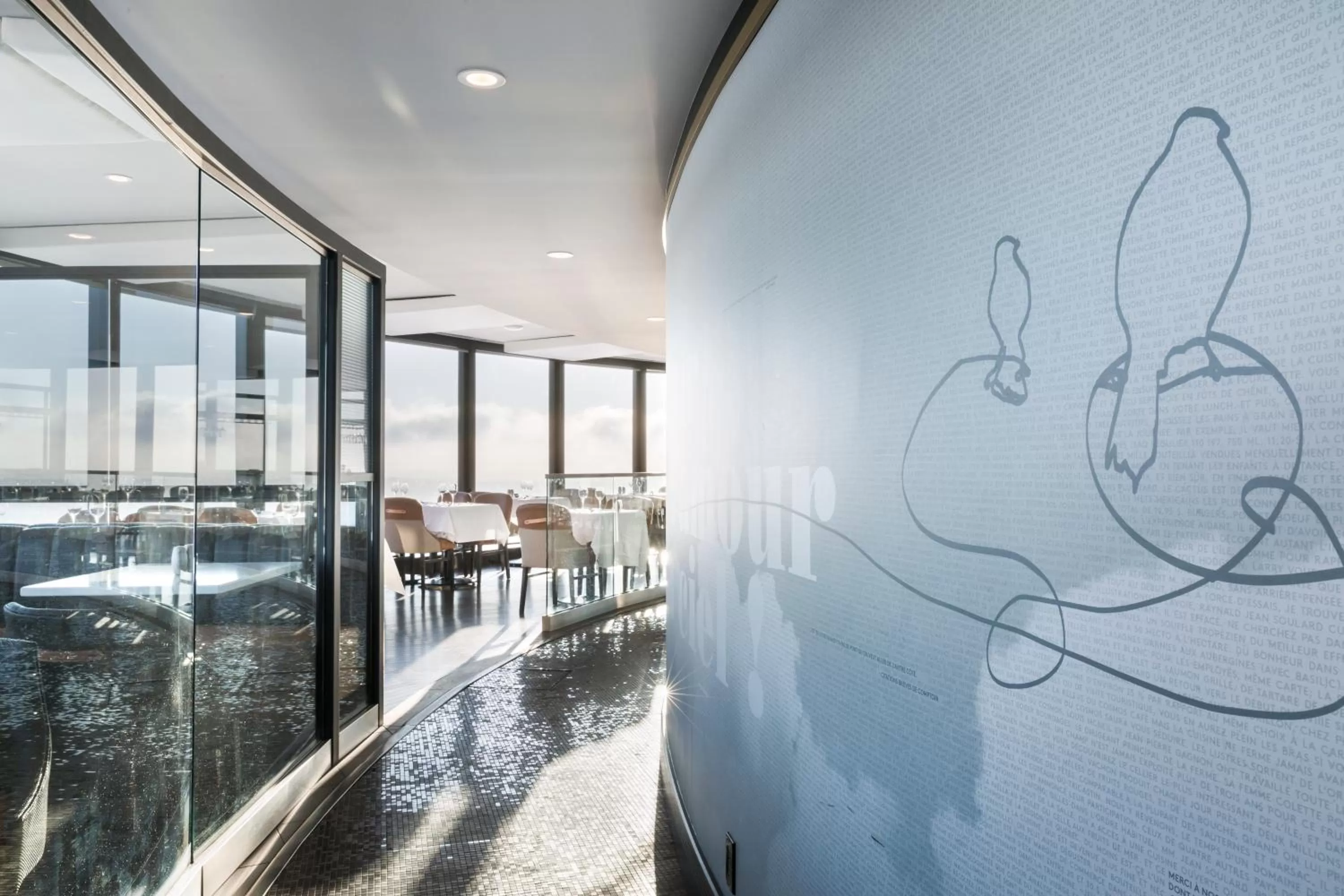 Restaurant/places to eat in Hôtel Le Concorde Québec