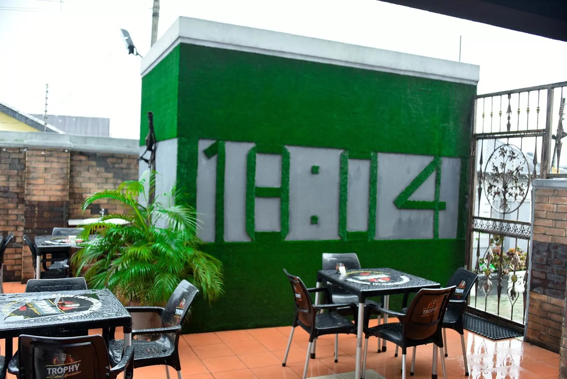 Lounge or bar, Restaurant/Places to Eat in 1804 Boutique Hotel