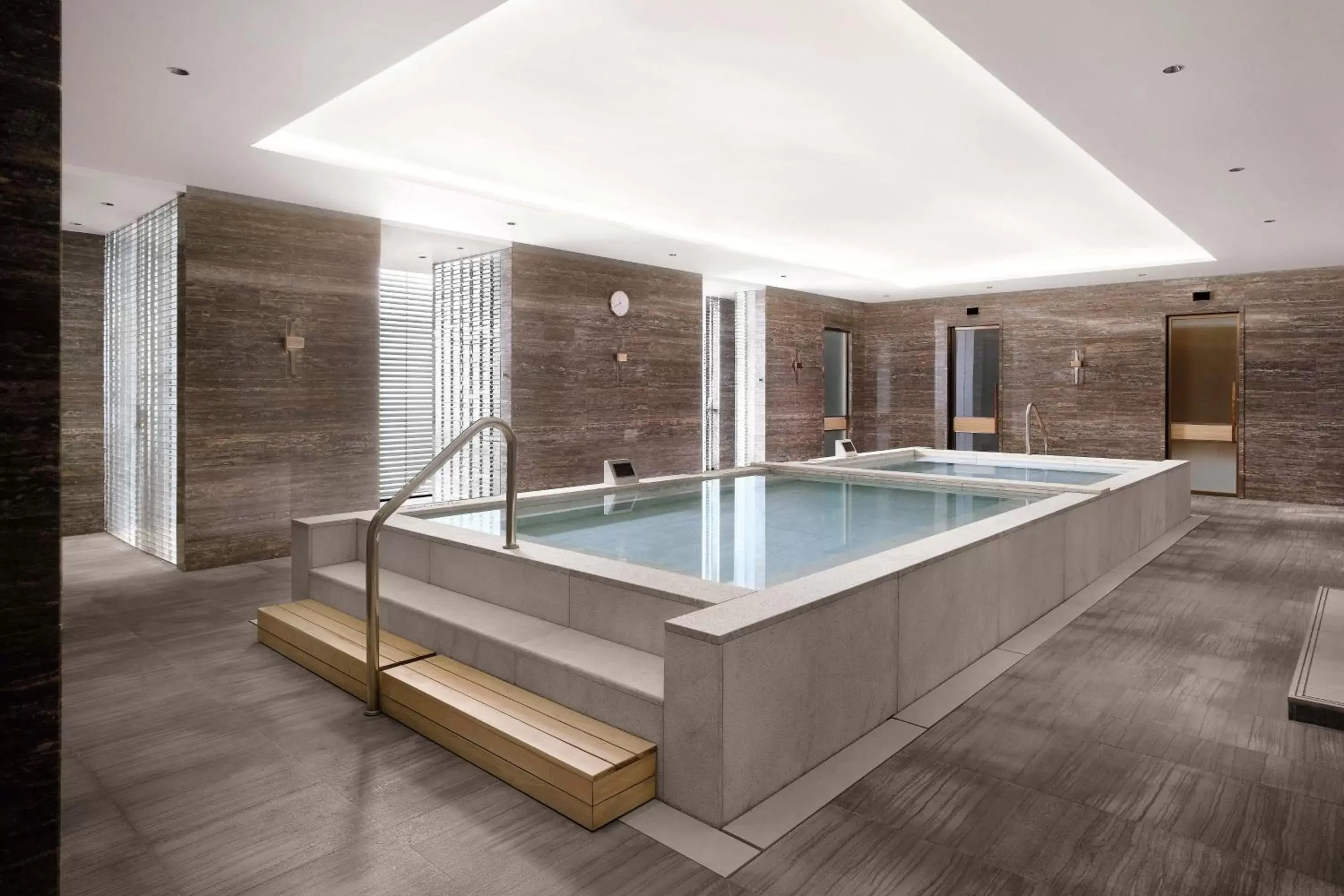 Spa and wellness centre/facilities, Swimming Pool in Josun Palace, a Luxury Collection Hotel, Seoul Gangnam