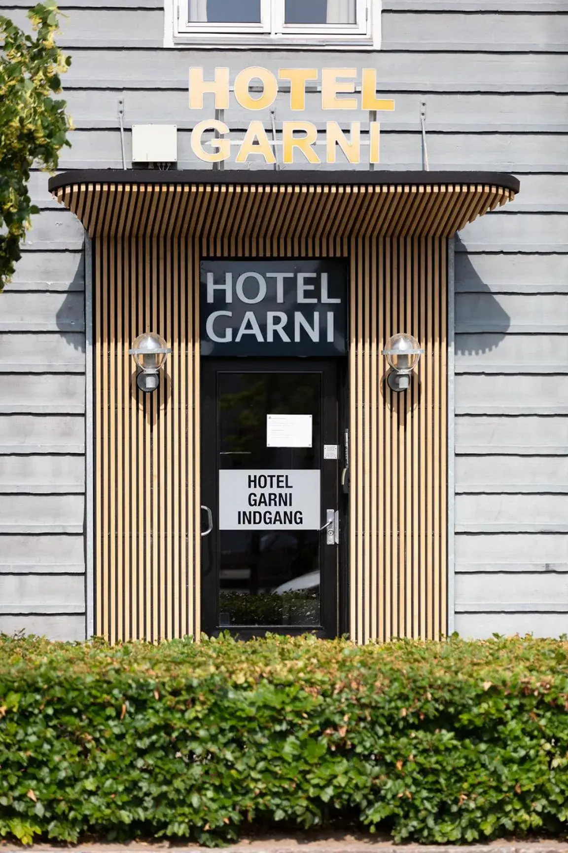 Property building in Hotel Garni