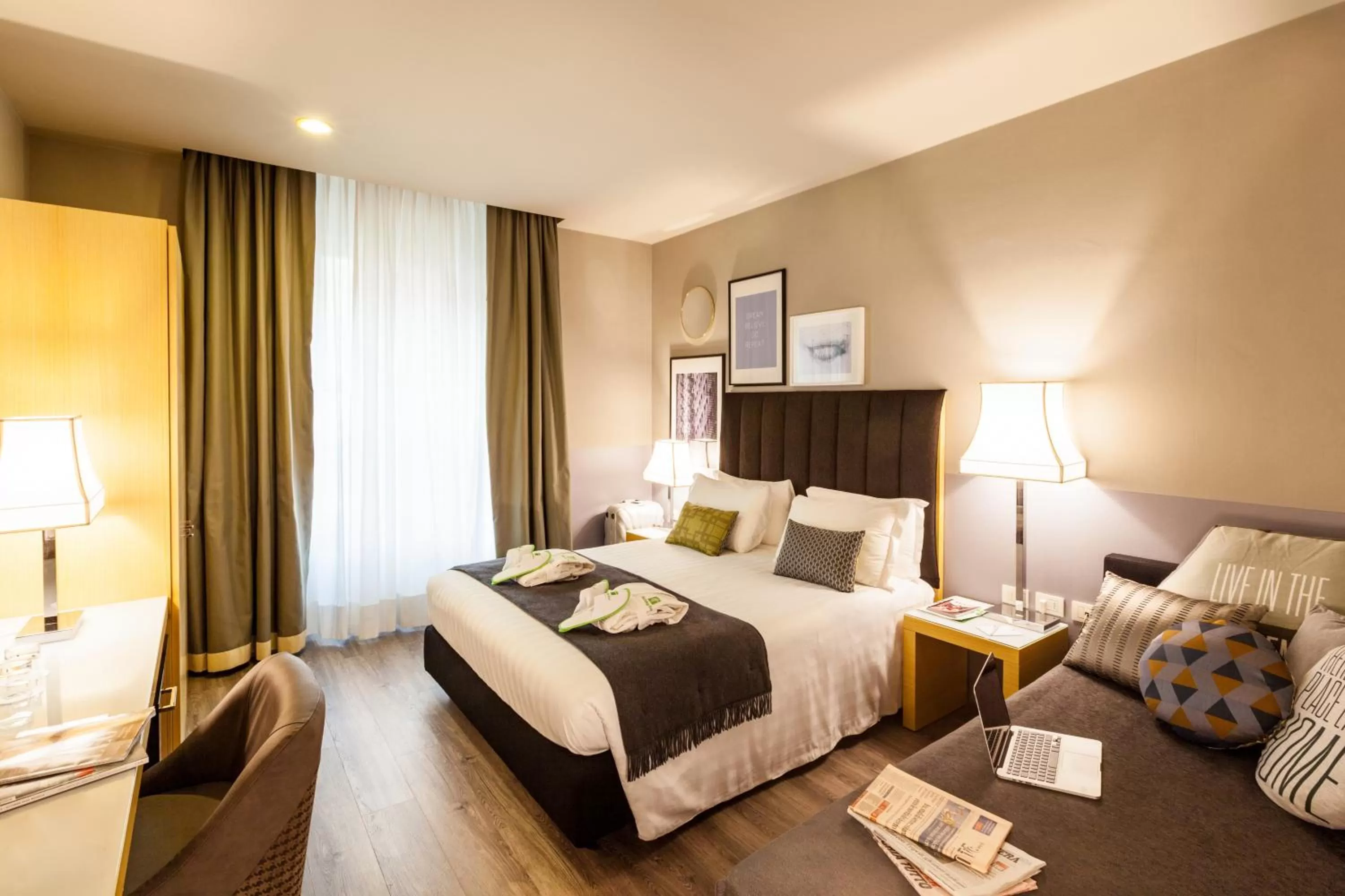 Photo of the whole room, Bed in Holiday Inn Milan Garibaldi Station by IHG