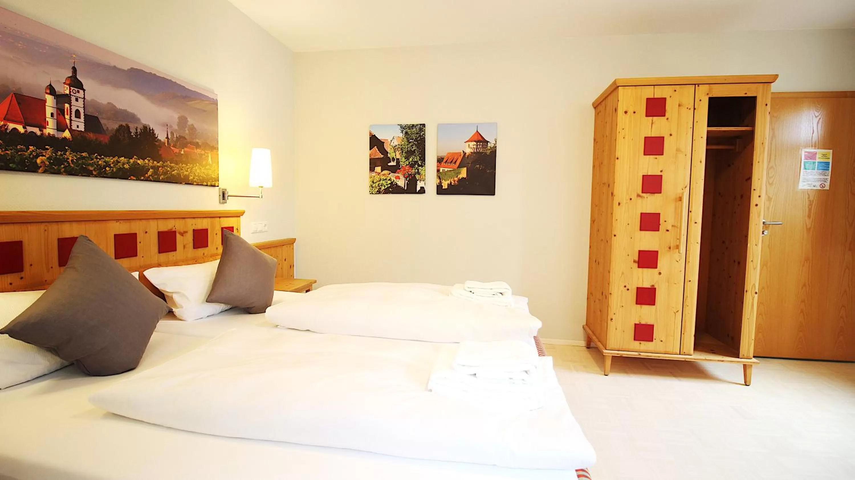 Photo of the whole room, Bed in Aparthotel Alte Schmiede Dettelbach