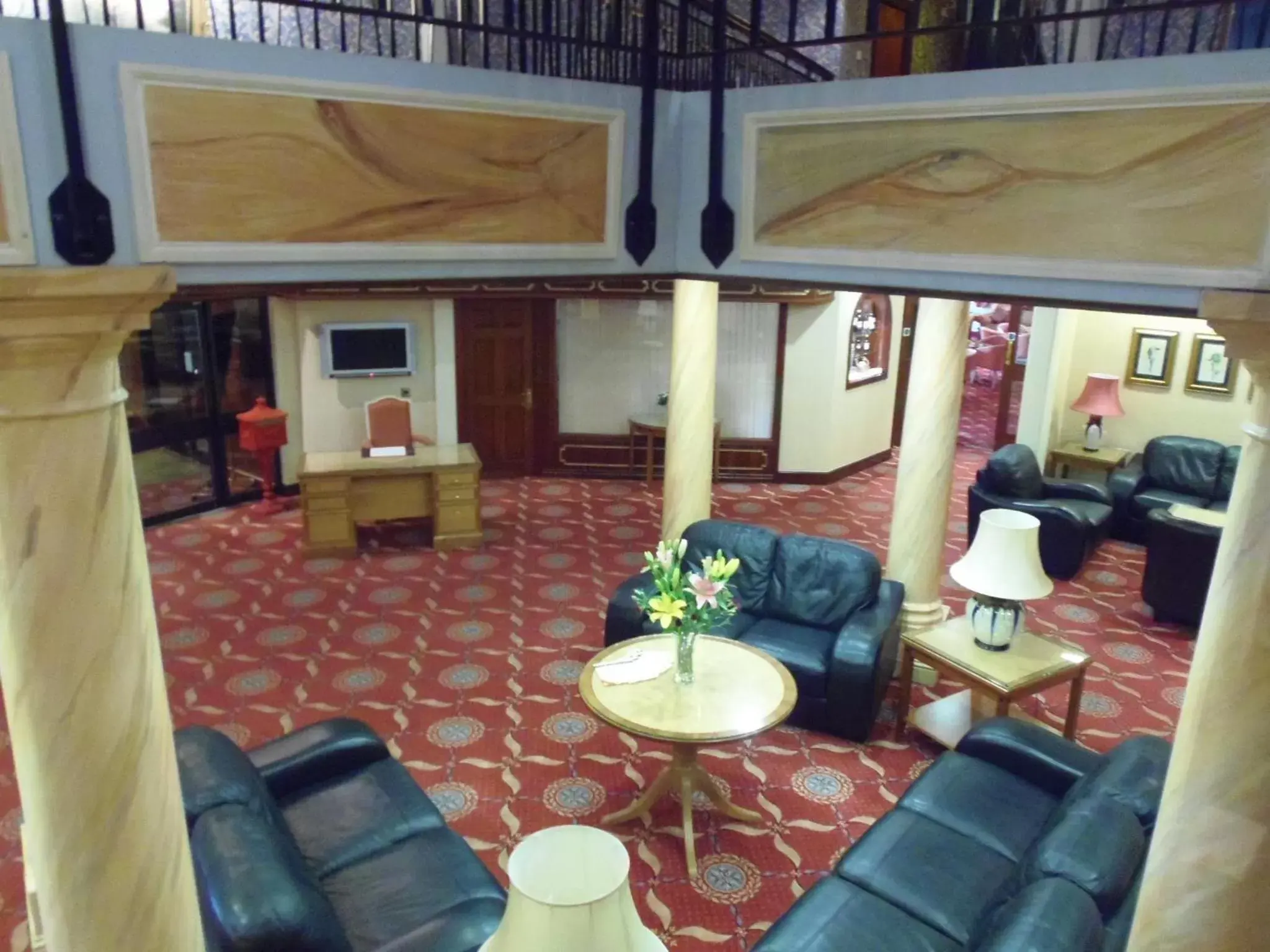 Lobby or reception in Lakeside International Hotel