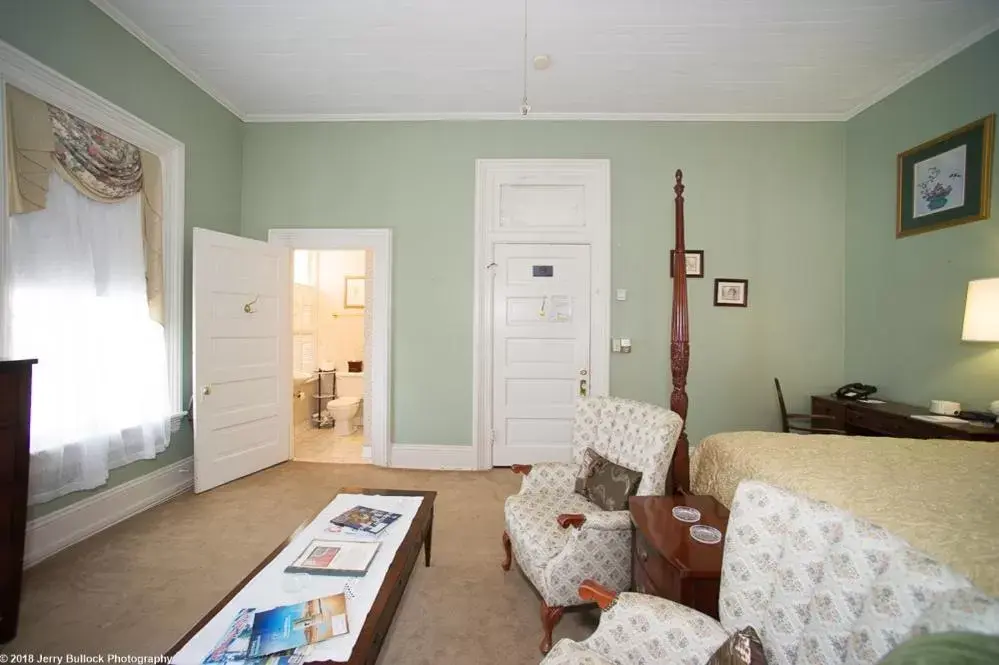 Seating Area in Page House Bed & Breakfast