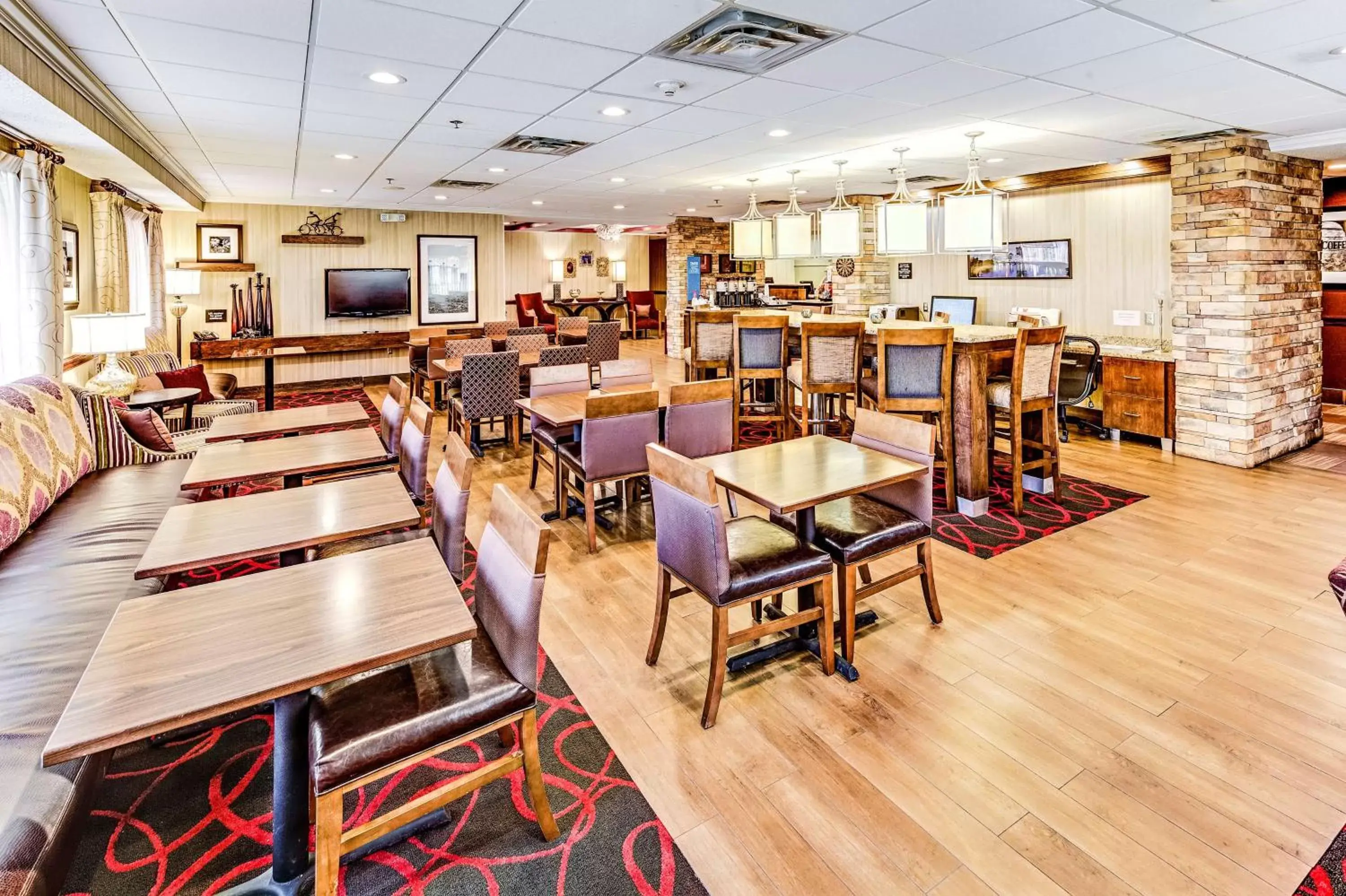 Dining area, Restaurant/Places to Eat in Hampton Inn Columbus I-70E/Hamilton Road