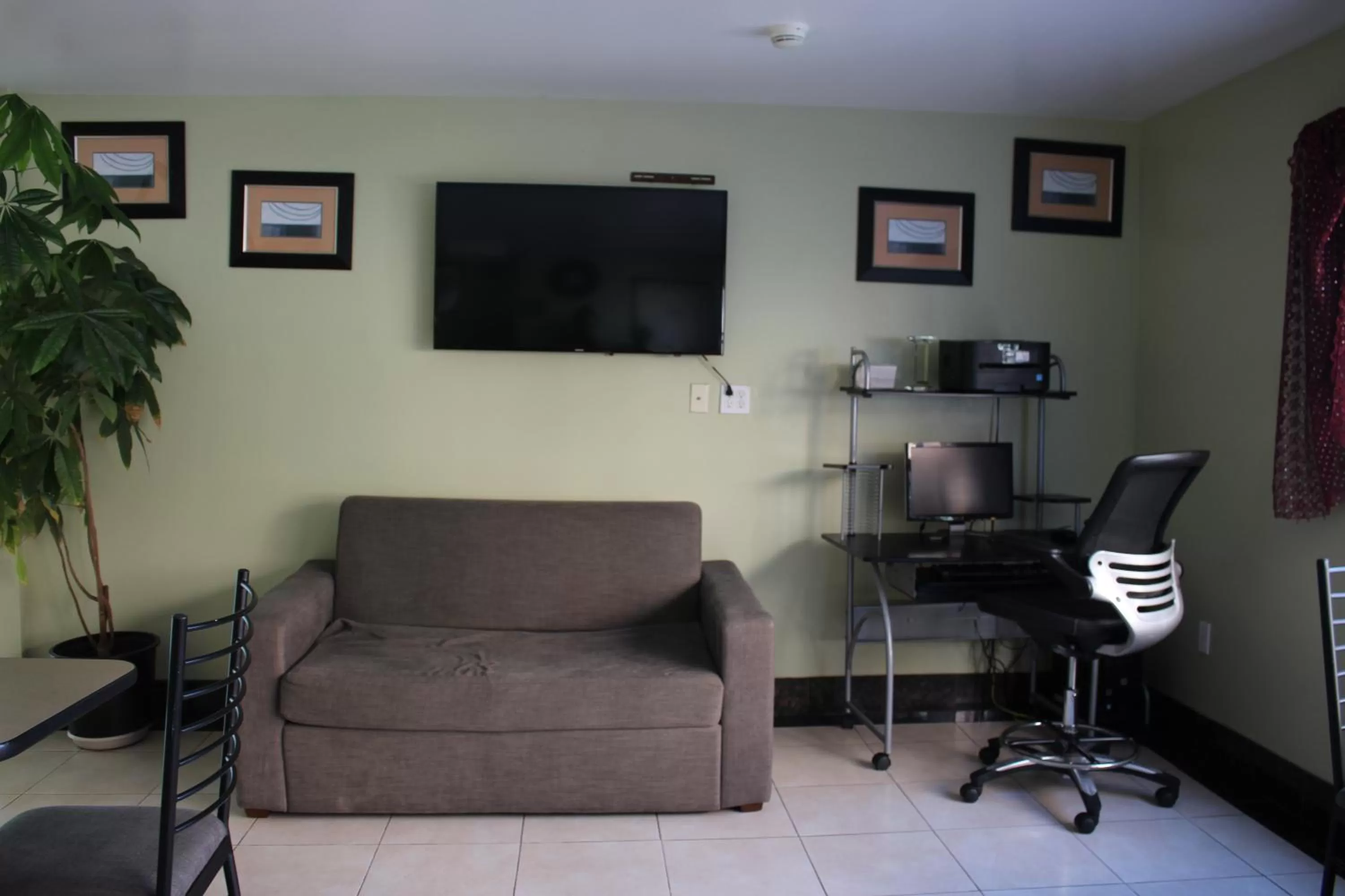 Rodeway Inn & Suites Hayward - Oakland South