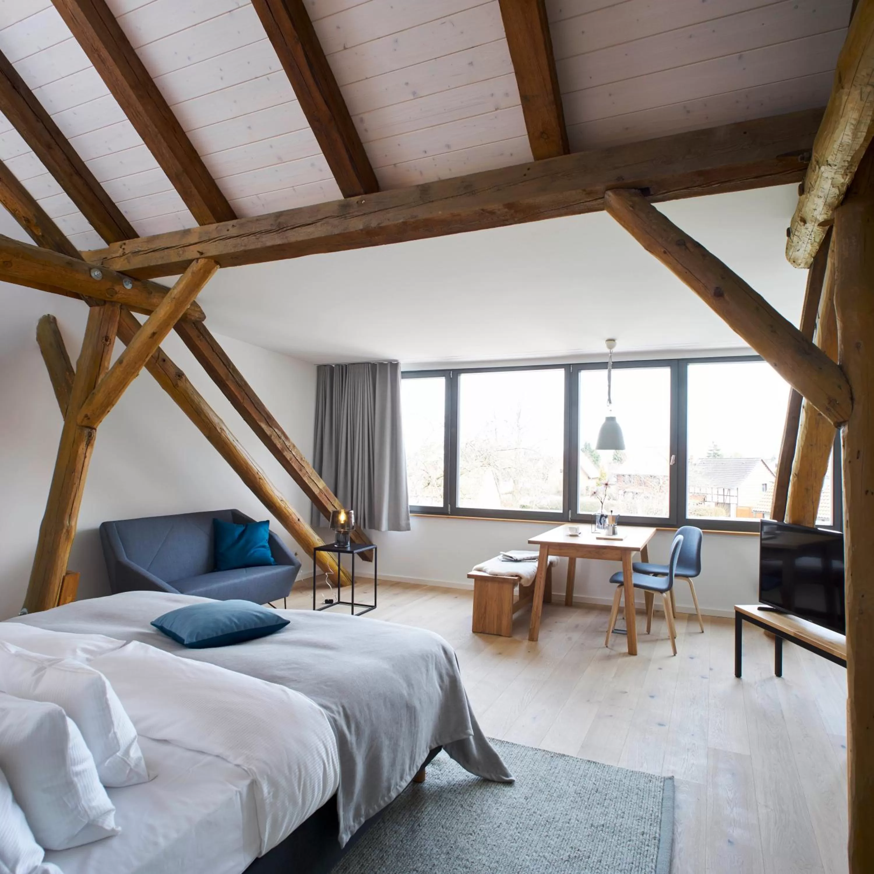 Photo of the whole room, Bed in meinwolfsburg hotel auf dem rittergut vormals Yard Boarding Hotel