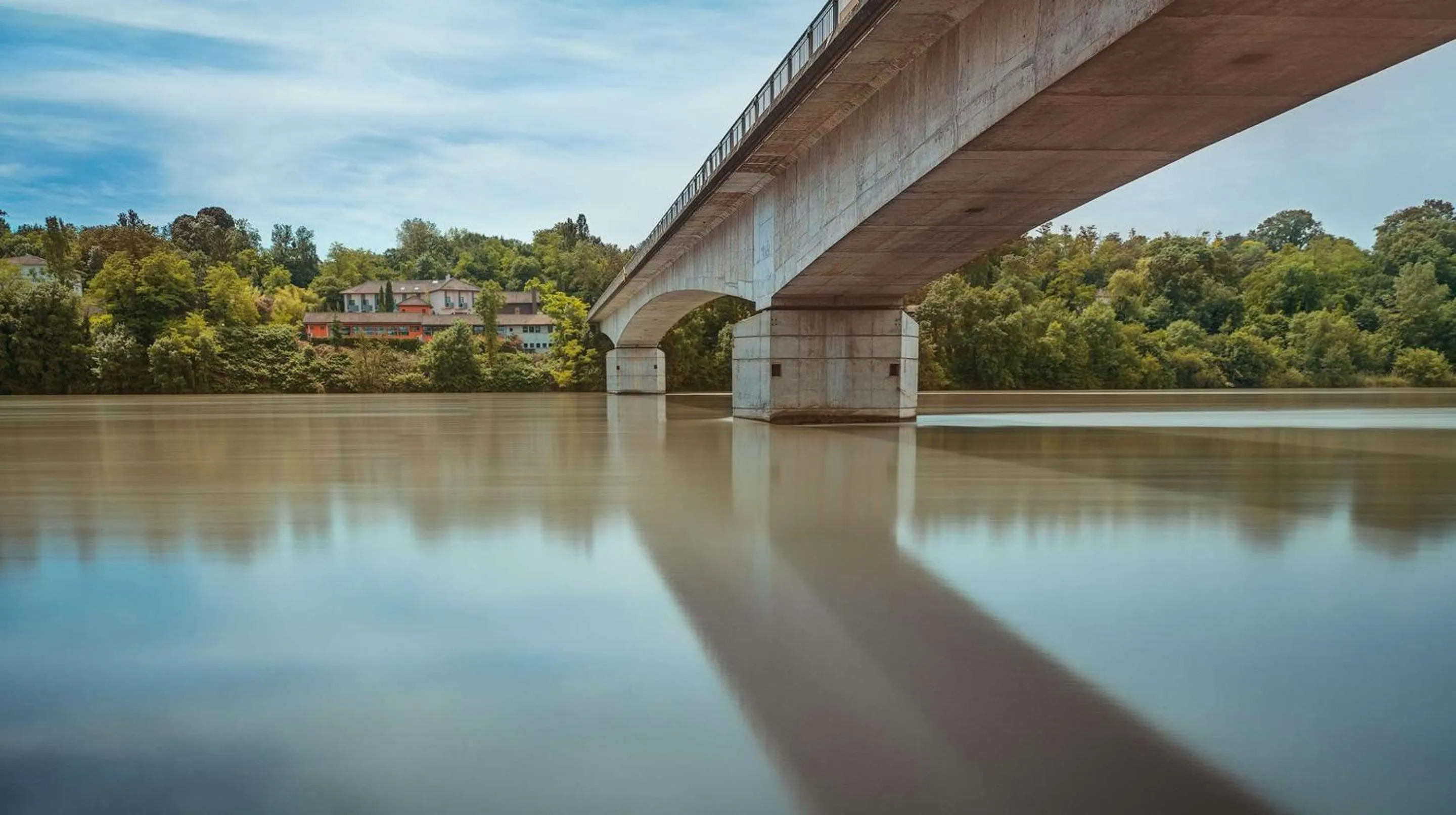 Property building in Best Western Bridge Hotel Lyon East