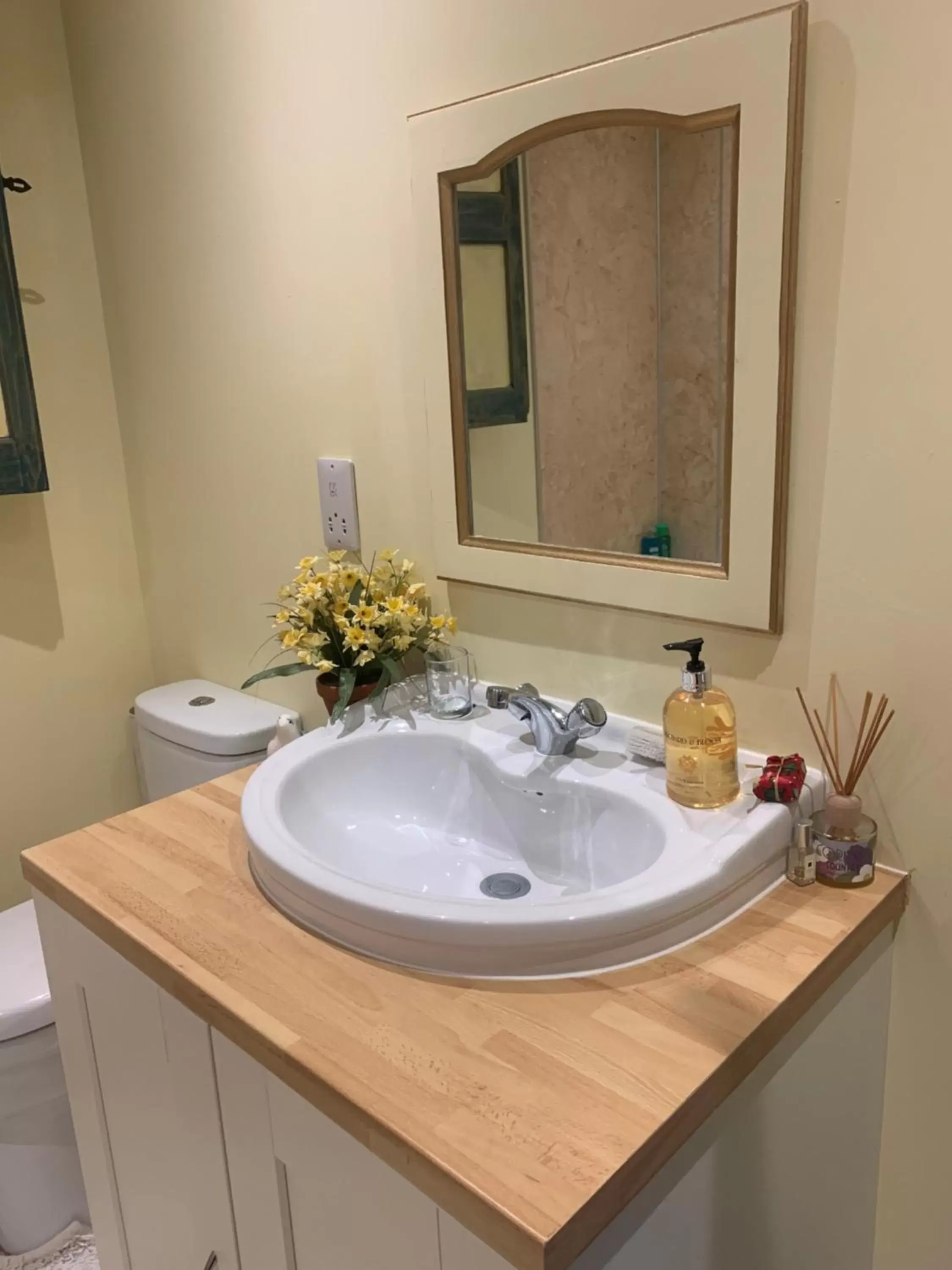 Bathroom in The Old Deer House