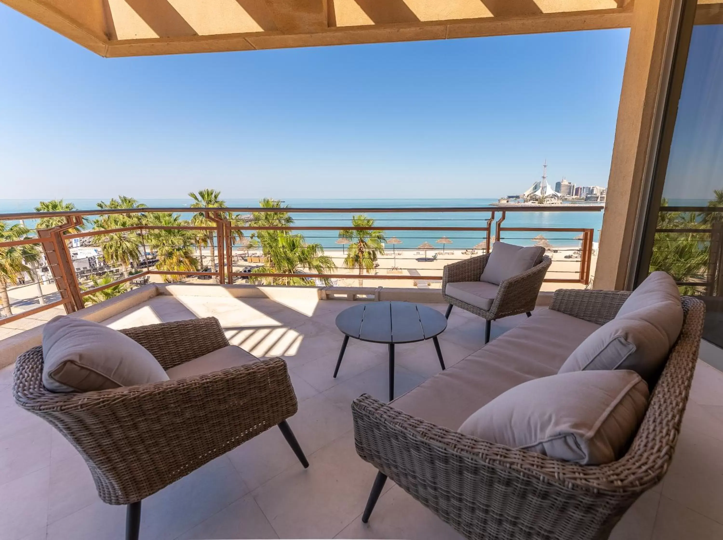 Balcony/Terrace in Marina Hotel