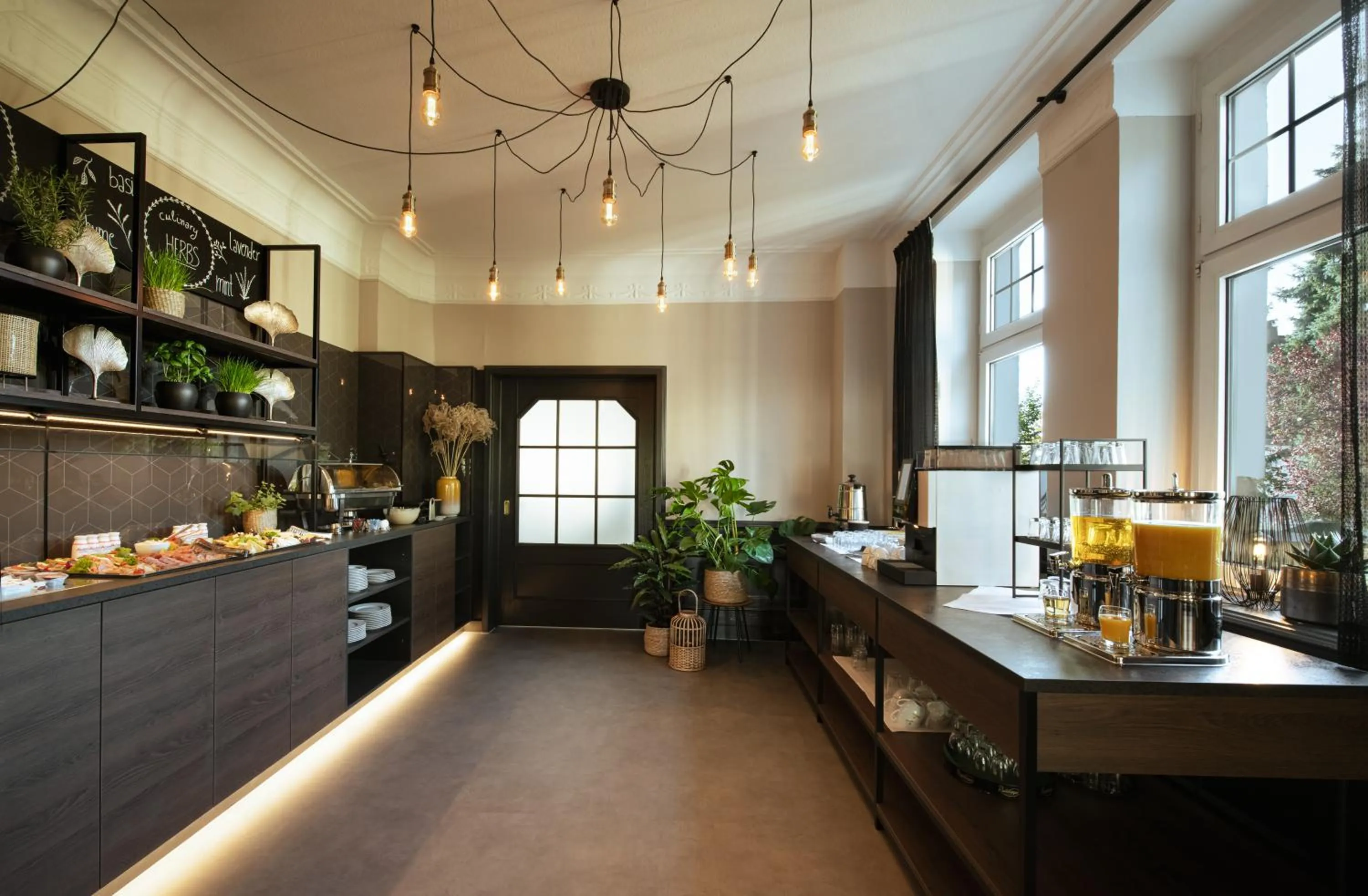 Restaurant/places to eat in Hotel Stadt Hamburg