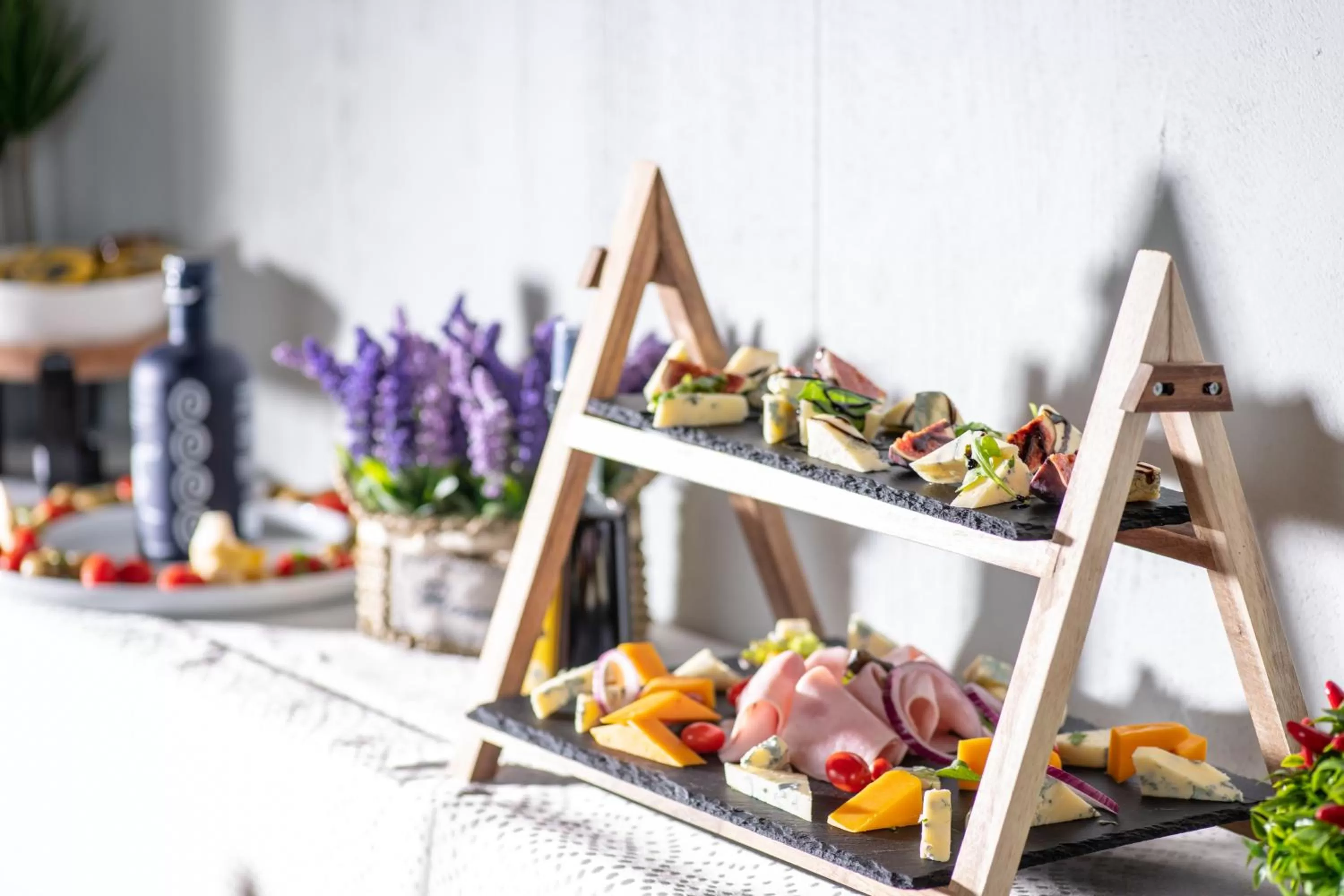 Buffet breakfast in Campeador Inn