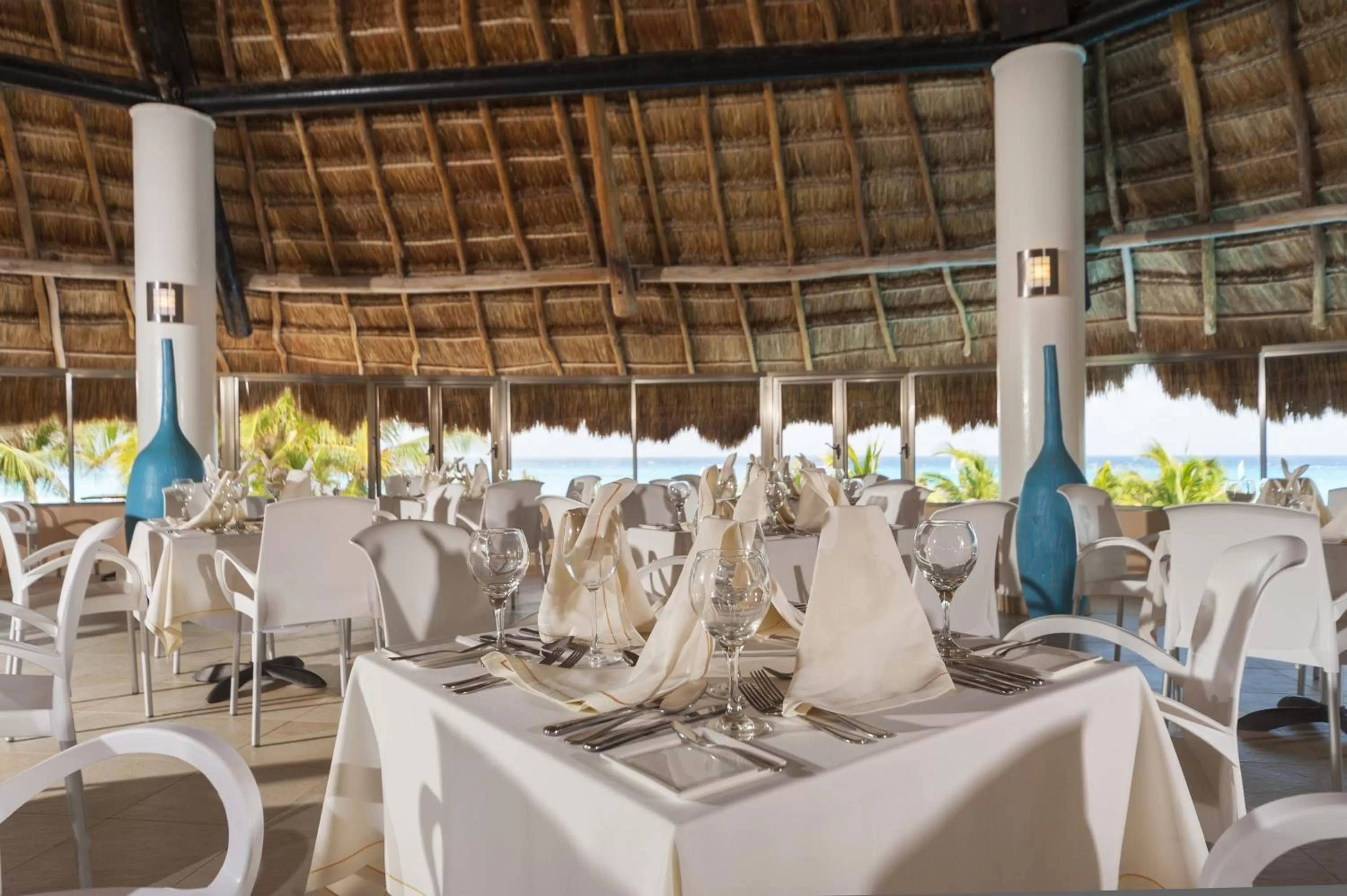 Restaurant/places to eat in Viva Maya by Wyndham, A Trademark All Inclusive Resort