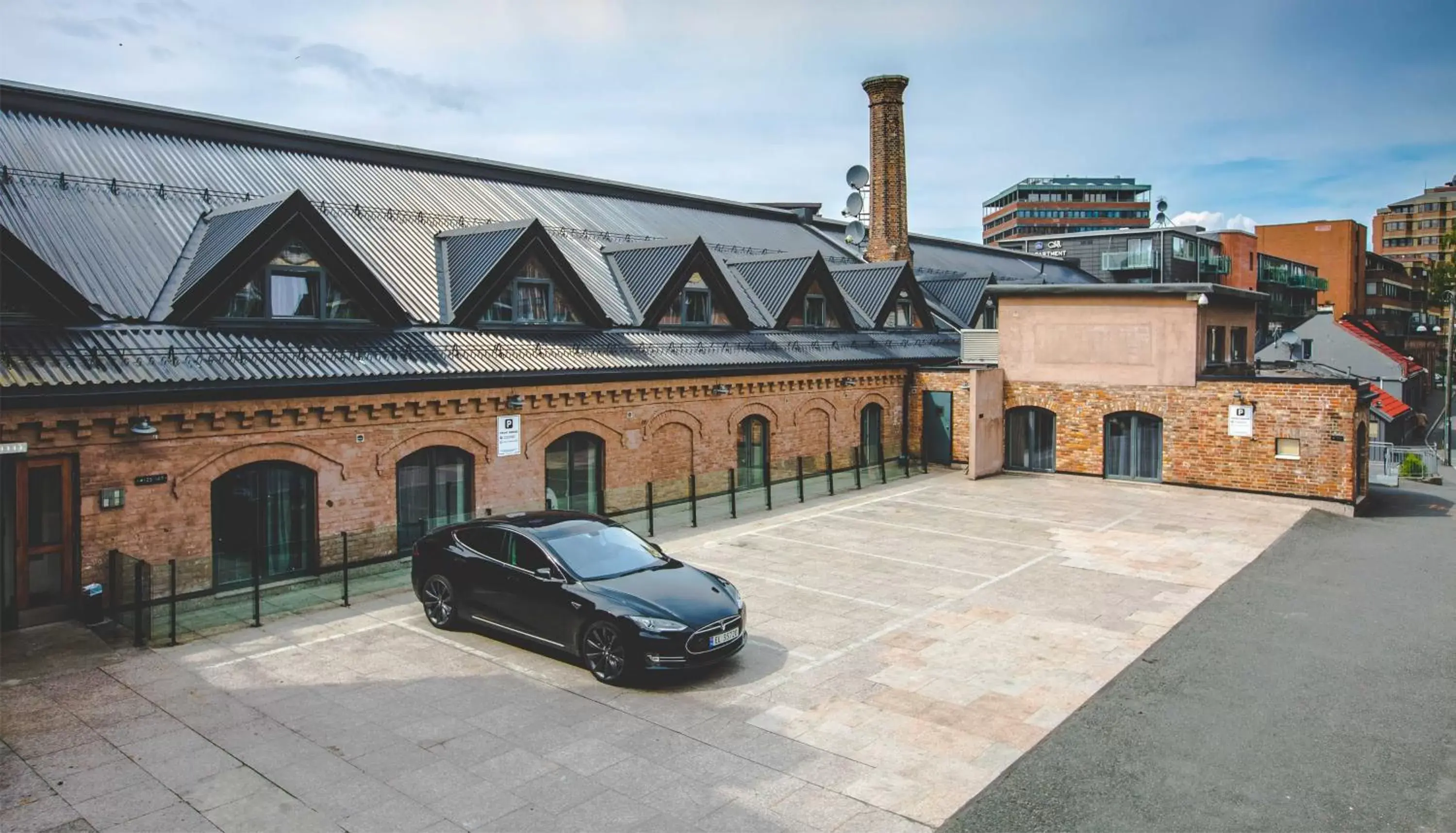 Property building in Central City Apartments Property building in Central City Apartments