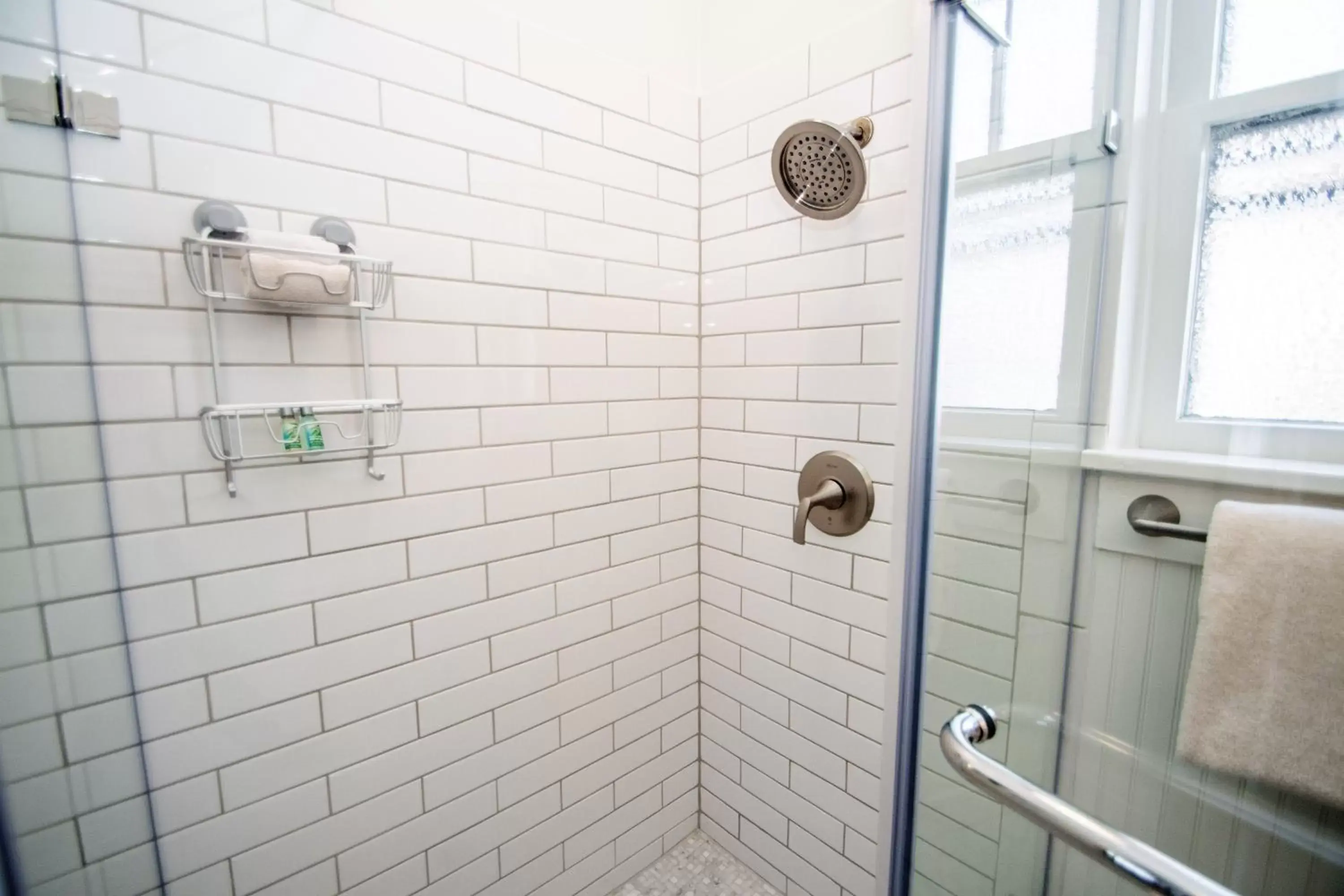 Bathroom in Looking Glass Inn