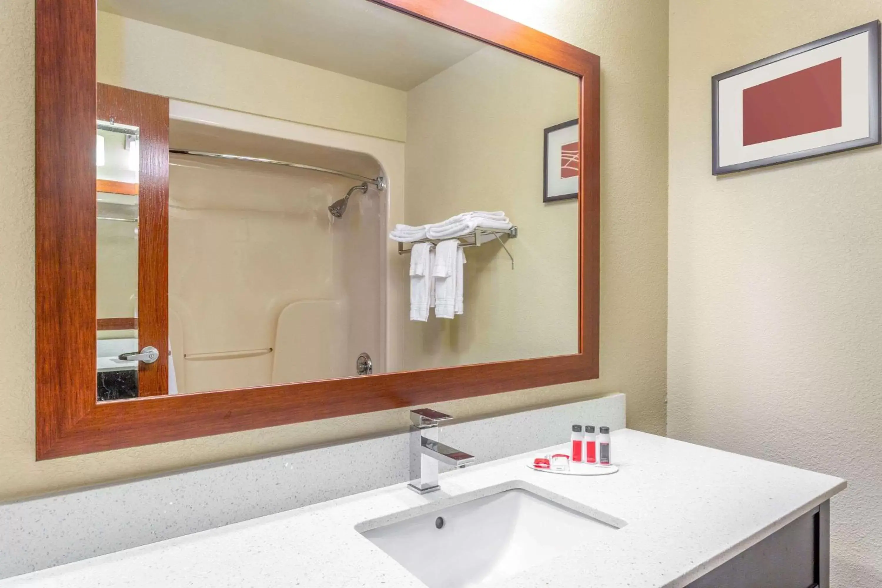 Bathroom in Days Inn by Wyndham Blairsville