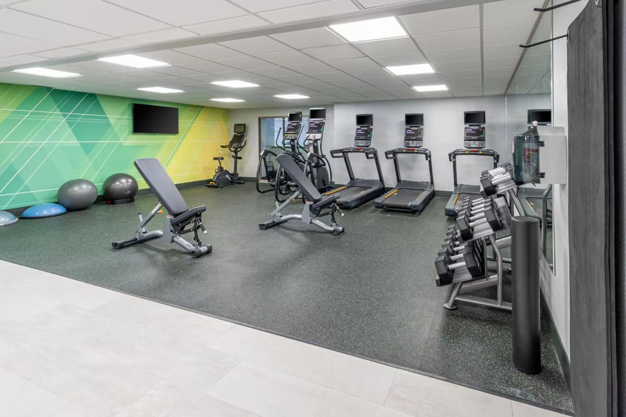 Spa and wellness centre/facilities, Fitness Center/Facilities in Holiday Inn Hotel & Suites Wausau-Rothschild, an IHG Hotel