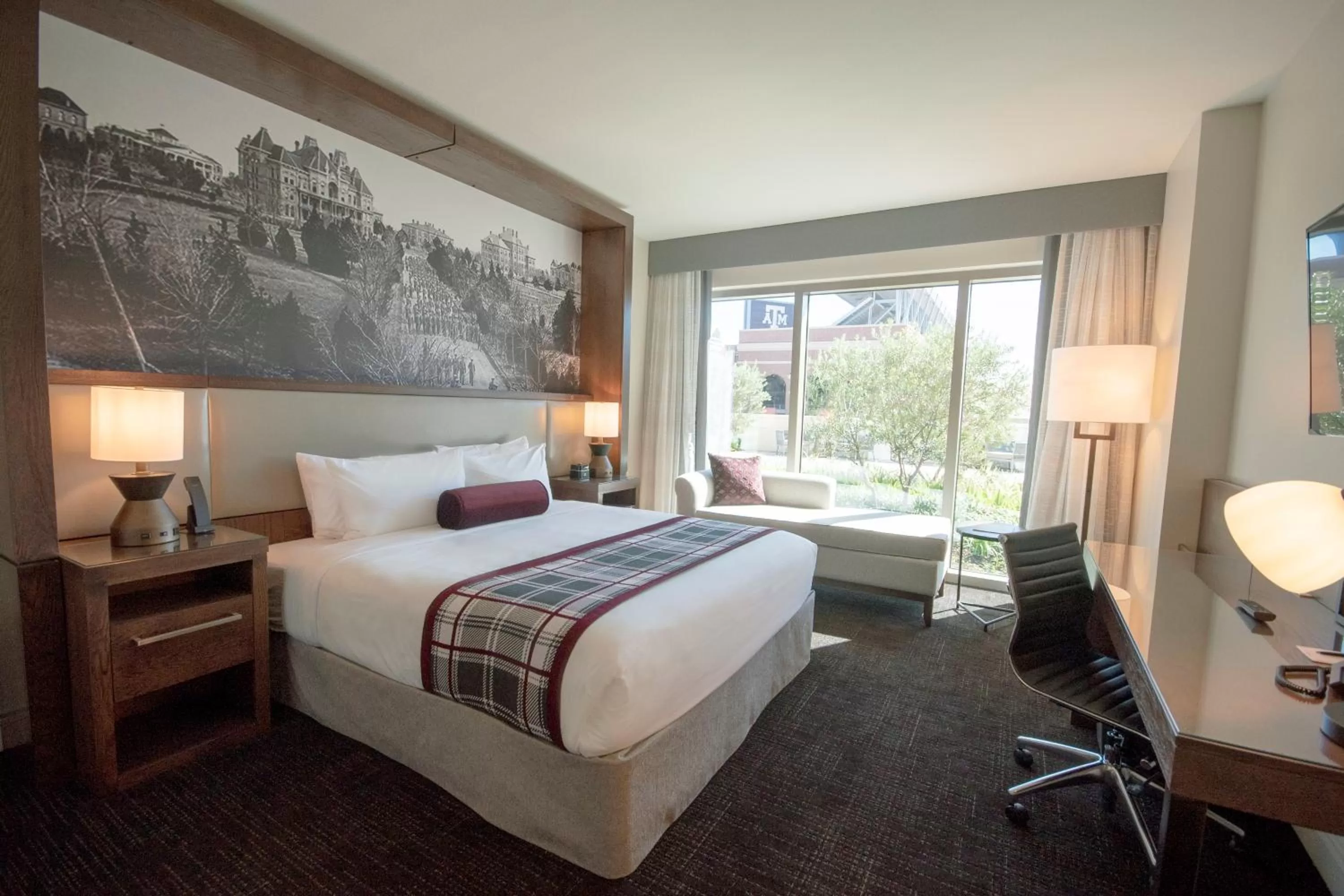 Bedroom, Bed in Texas A&M Hotel and Conference Center