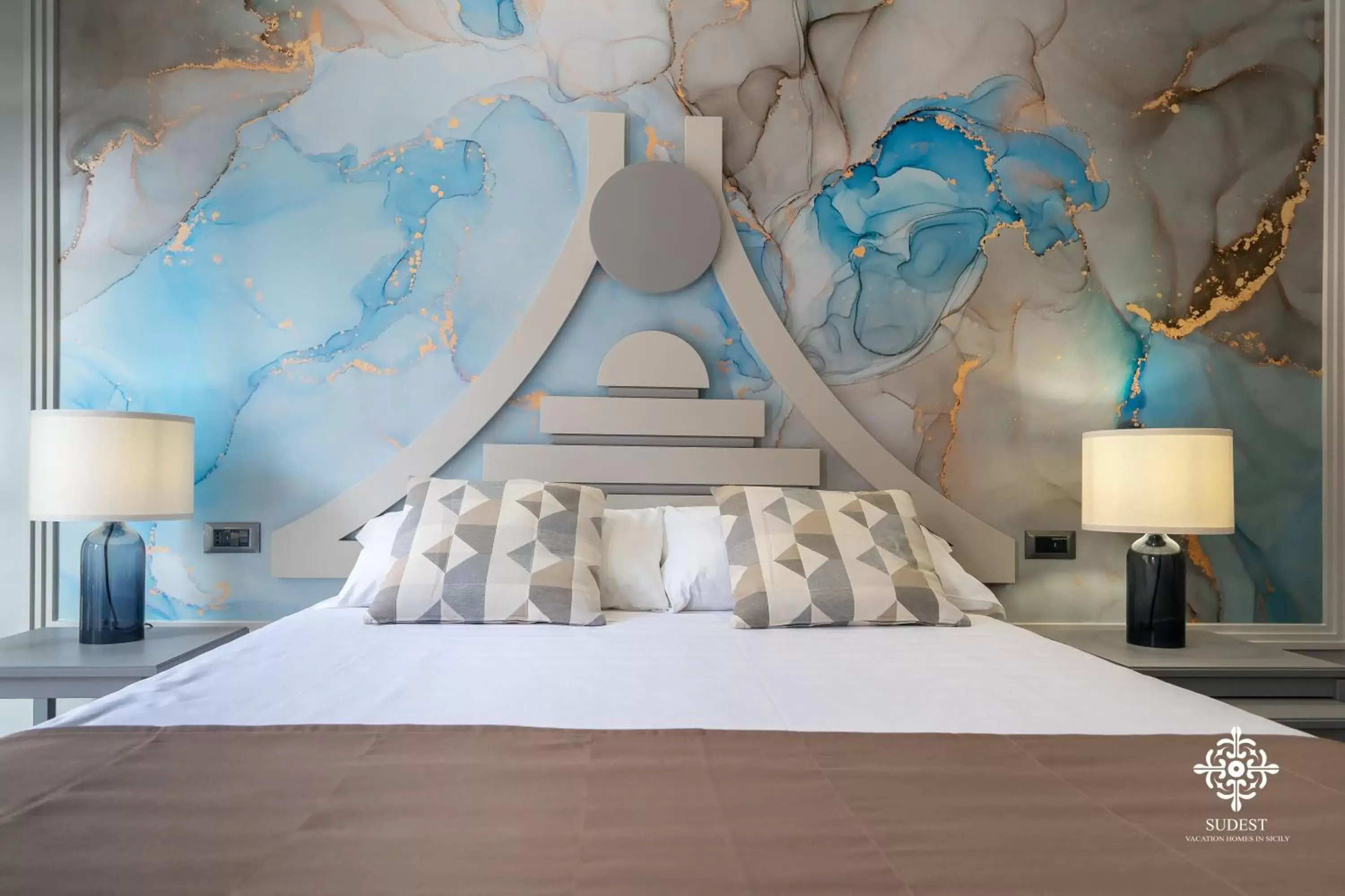 Bed in Matteotti Luxury Residence