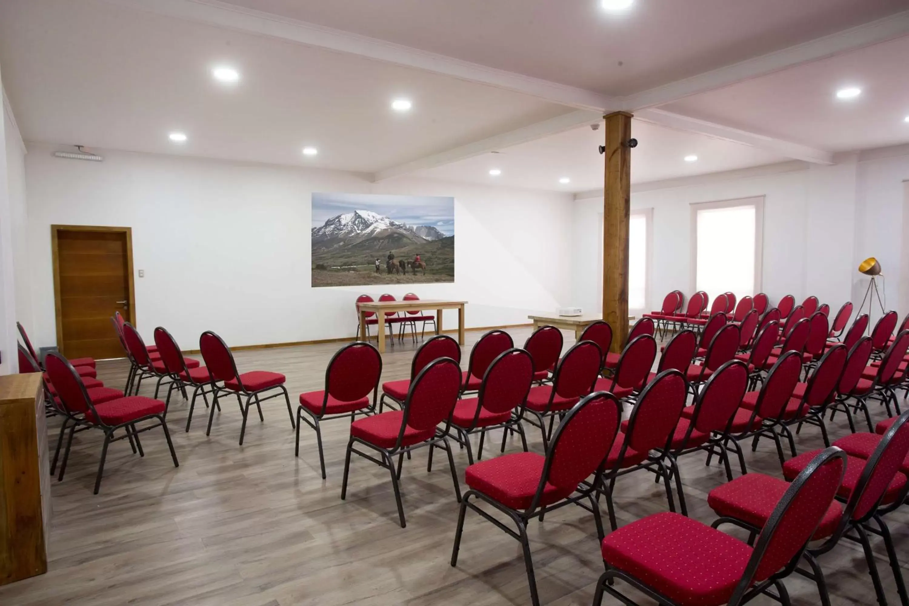 Meeting/conference room in Best Western Patagonia