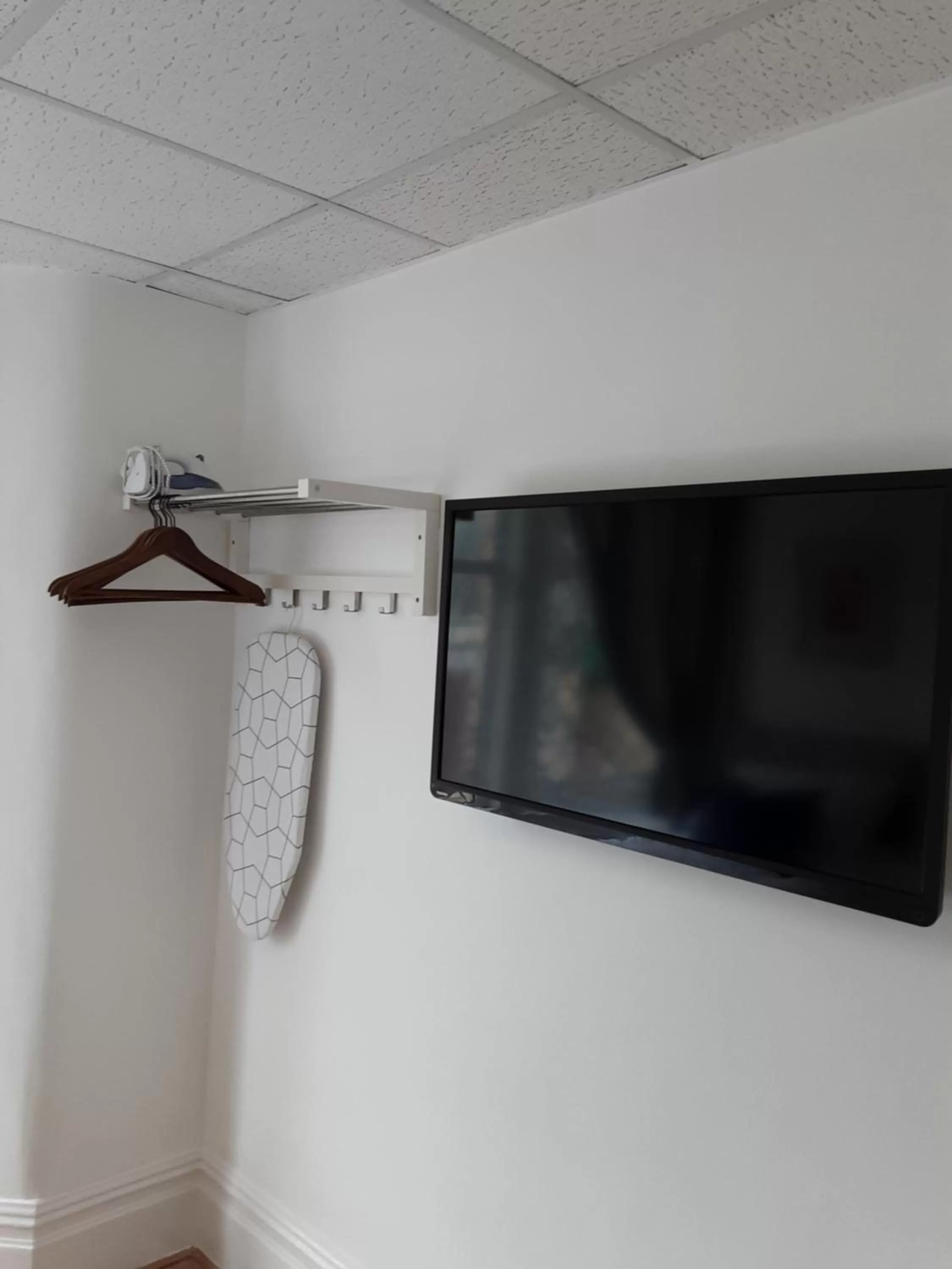 TV/Entertainment Center in The Cardoun