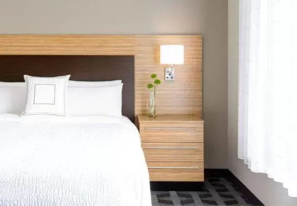 Bedroom, Bed in TownePlace Suites by MarriottDetroit Canton
