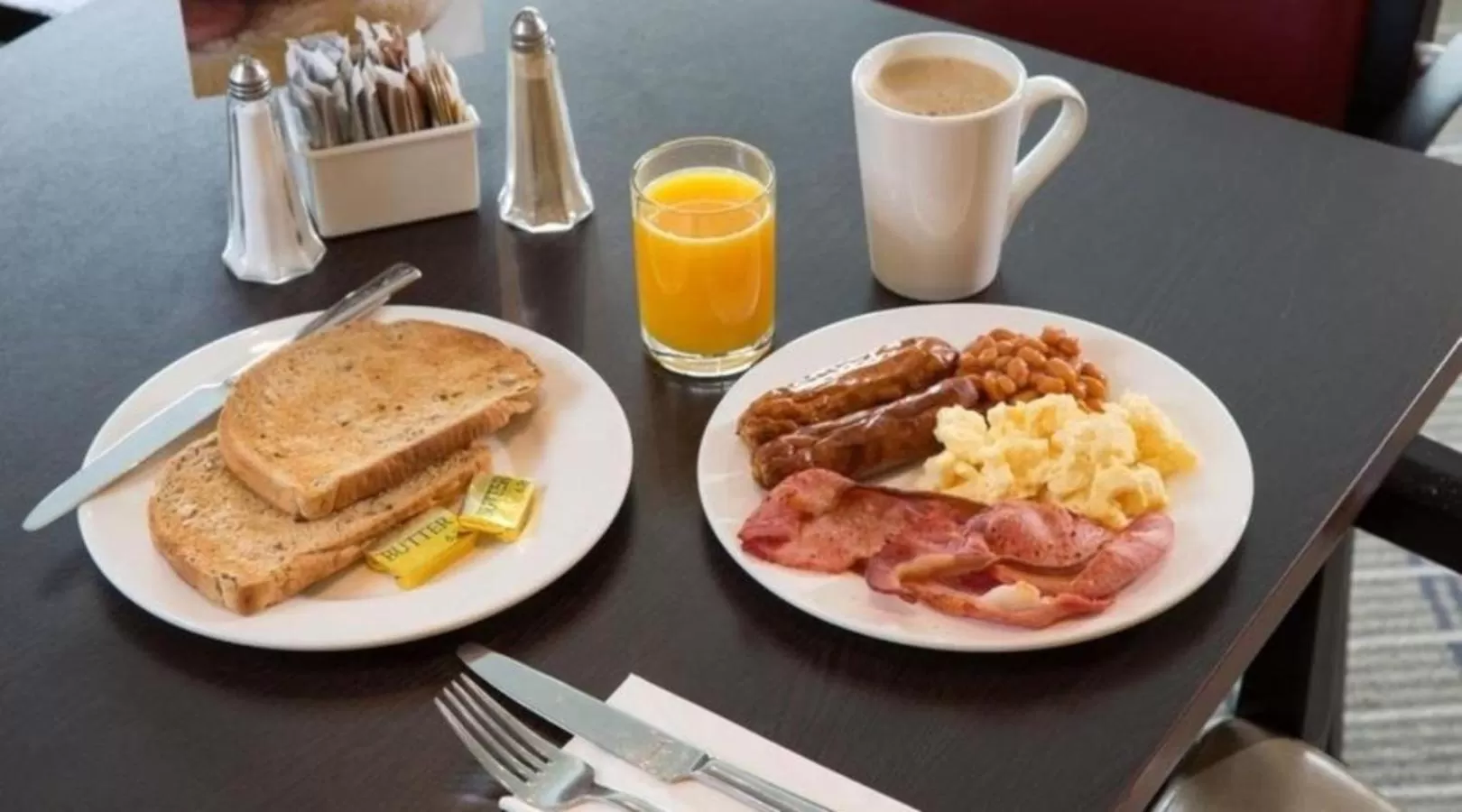 English/Irish breakfast in 91 Aparthotel Jesmond Road