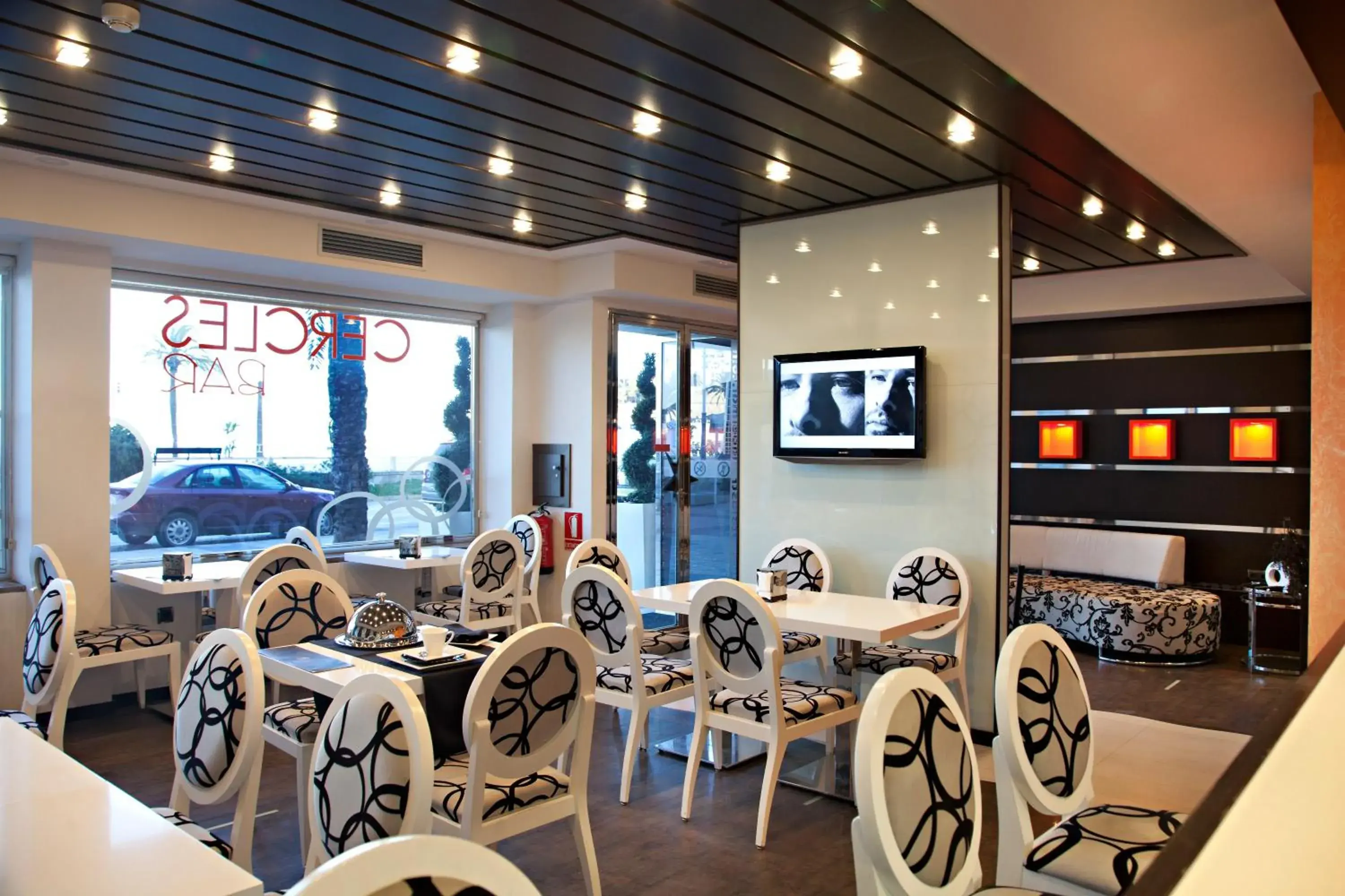 Coffee/tea facilities, Restaurant/Places to Eat in Estrella del Mar