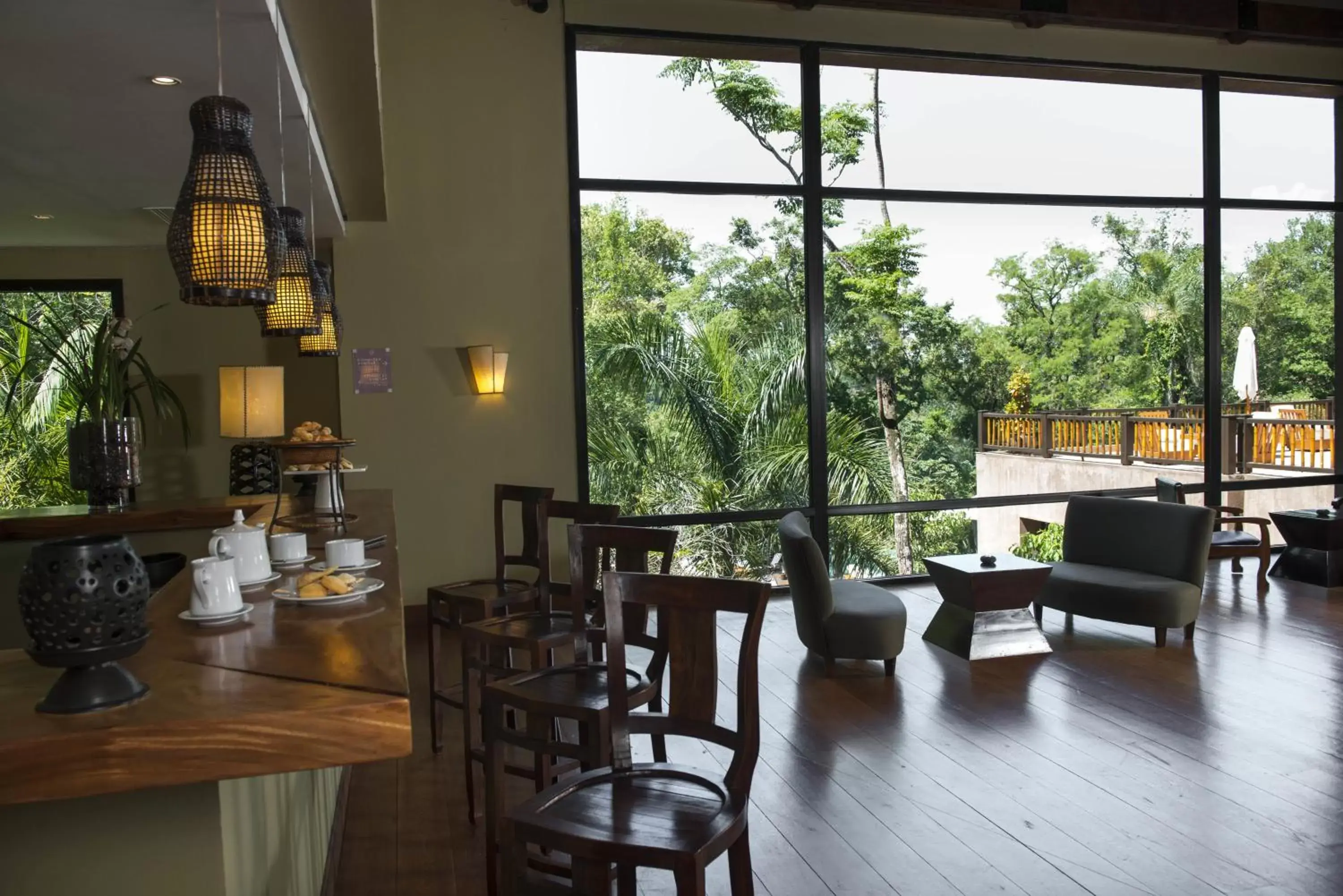 Restaurant/Places to Eat in Loi Suites Iguazu Hotel